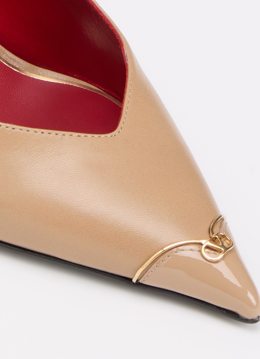 Valentino Garavani Heartip pump van leer - detail 5 camel