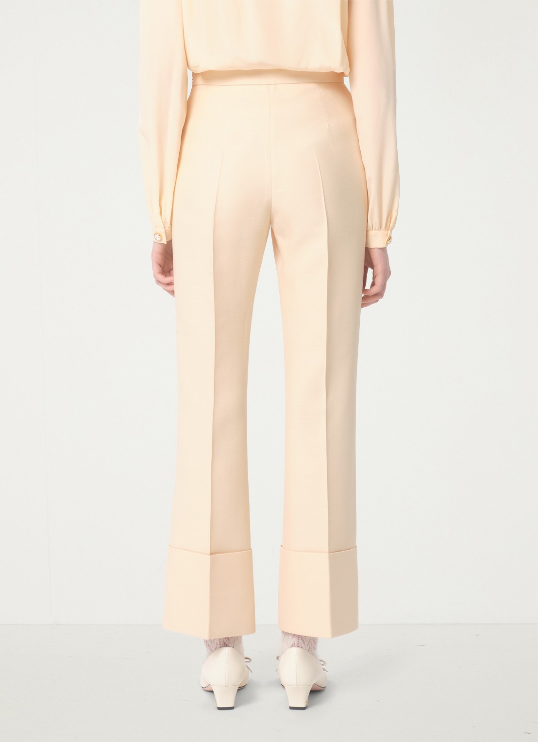Valentino Garavani High waist bootcut fit pantalon in zijdeblend - achterkant 8 creme