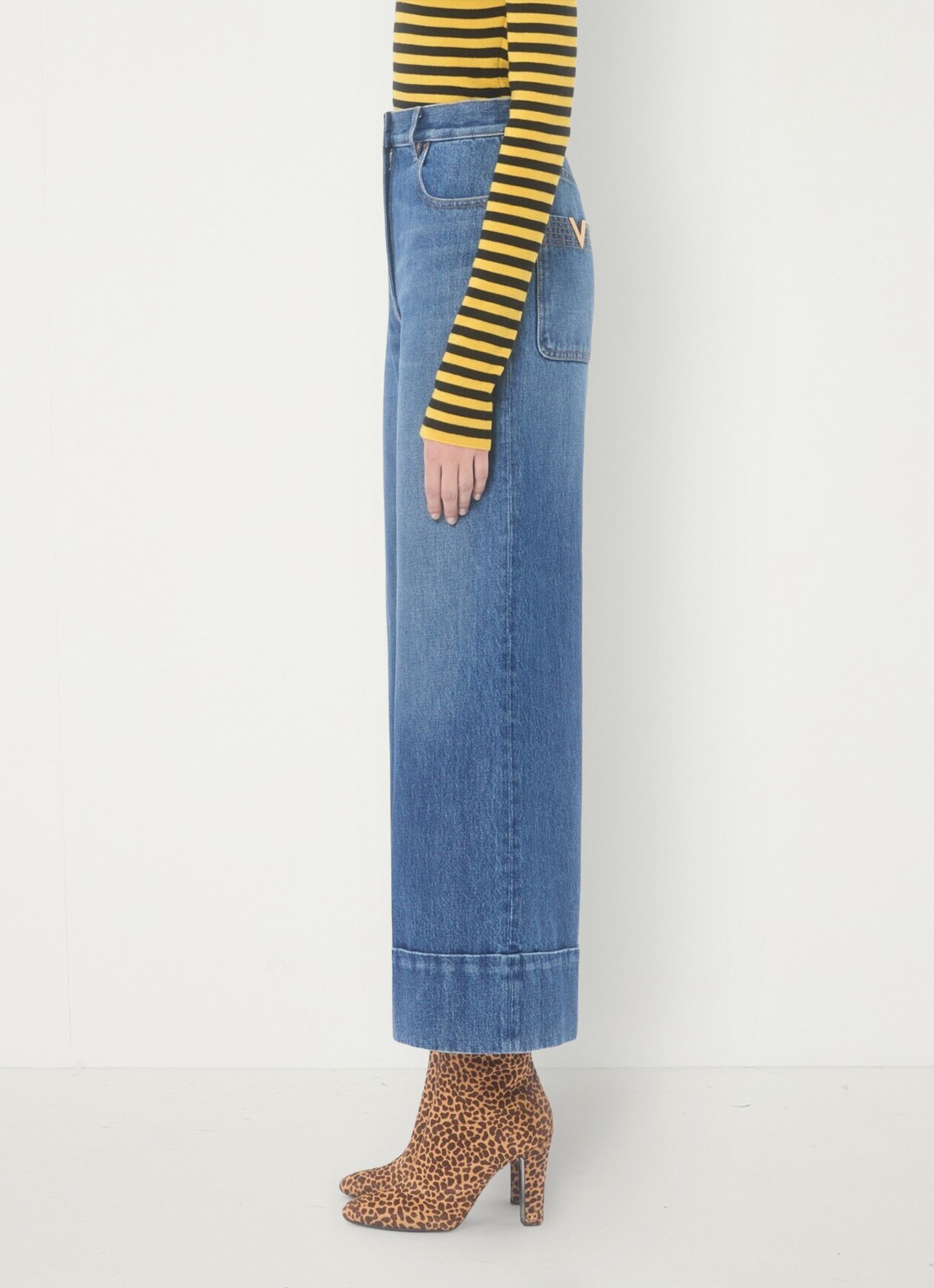 Valentino Garavani High waist wide leg cropped jeans met medium wassing - detail 5 indigo