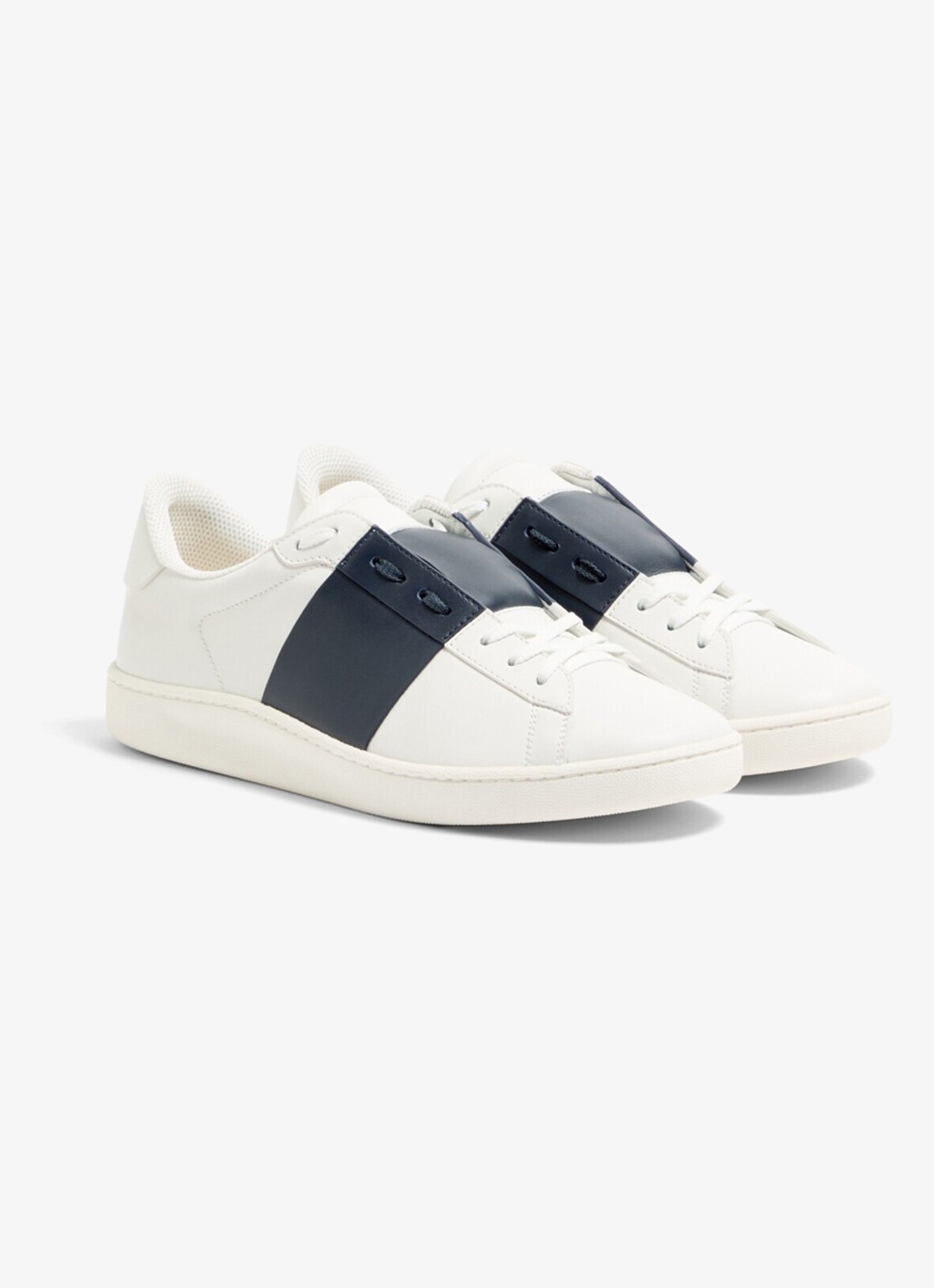 Valentino Garavani Open Royco sneaker van kalfsleer - detail wit
