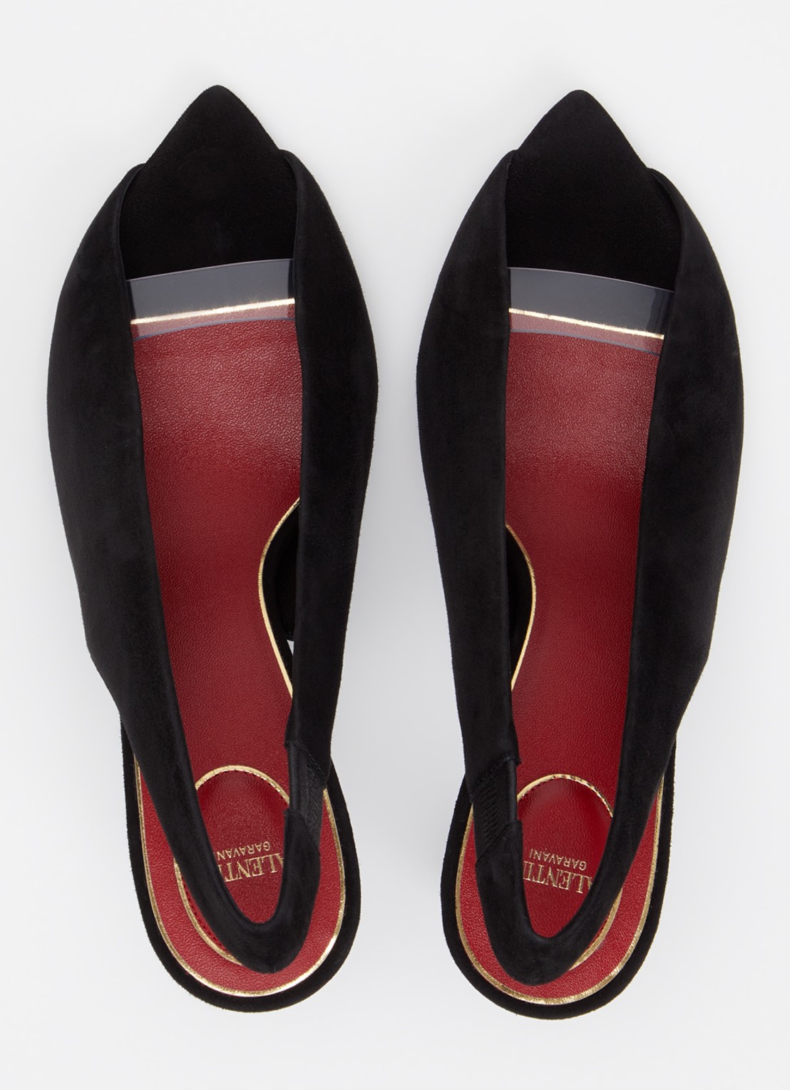 Valentino Garavani Révélé pump van suède - detail 3 zwart