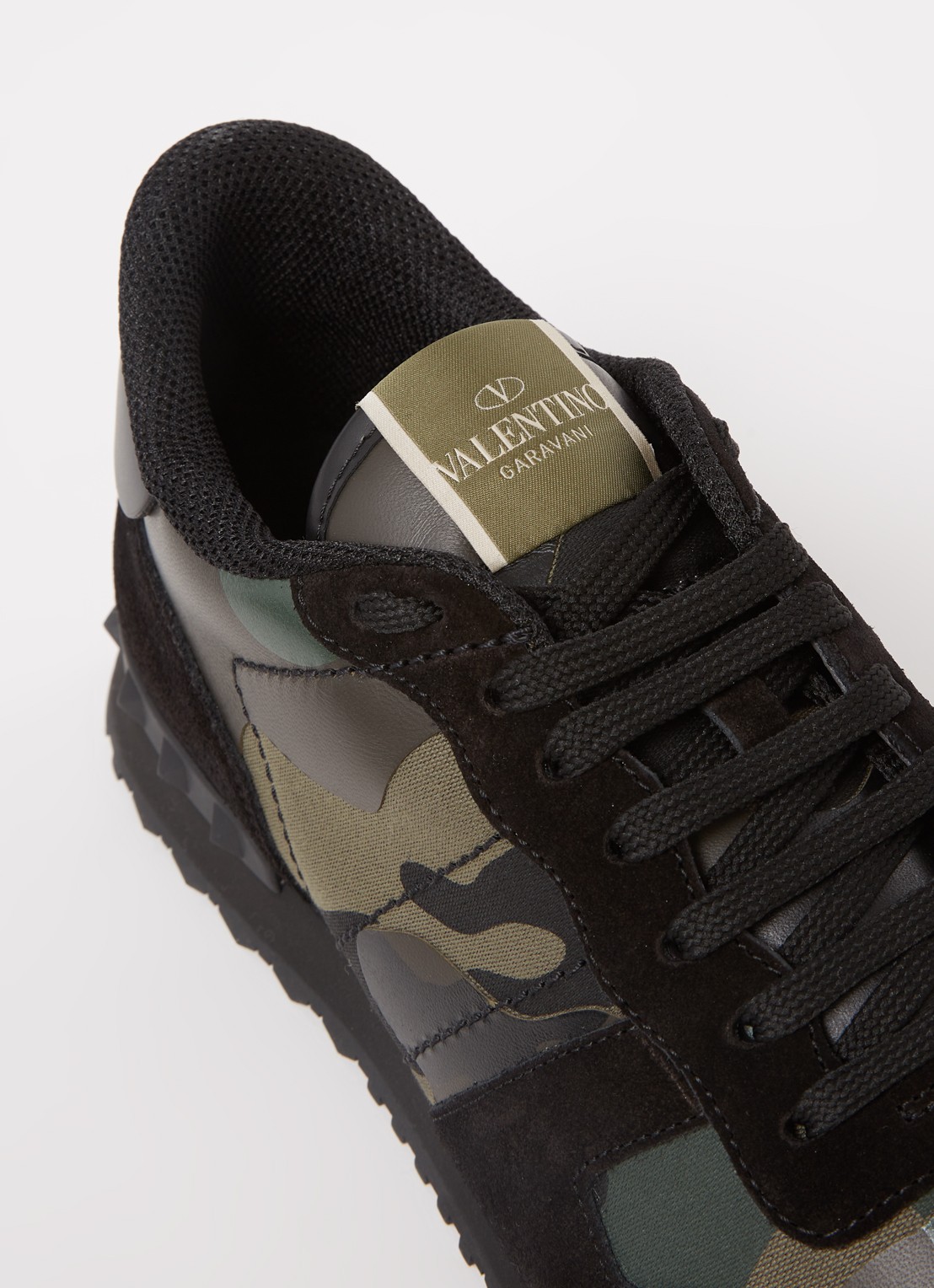Valentino Garavani Rockrunner sneaker van leer met suède details - detail 4 legergroen