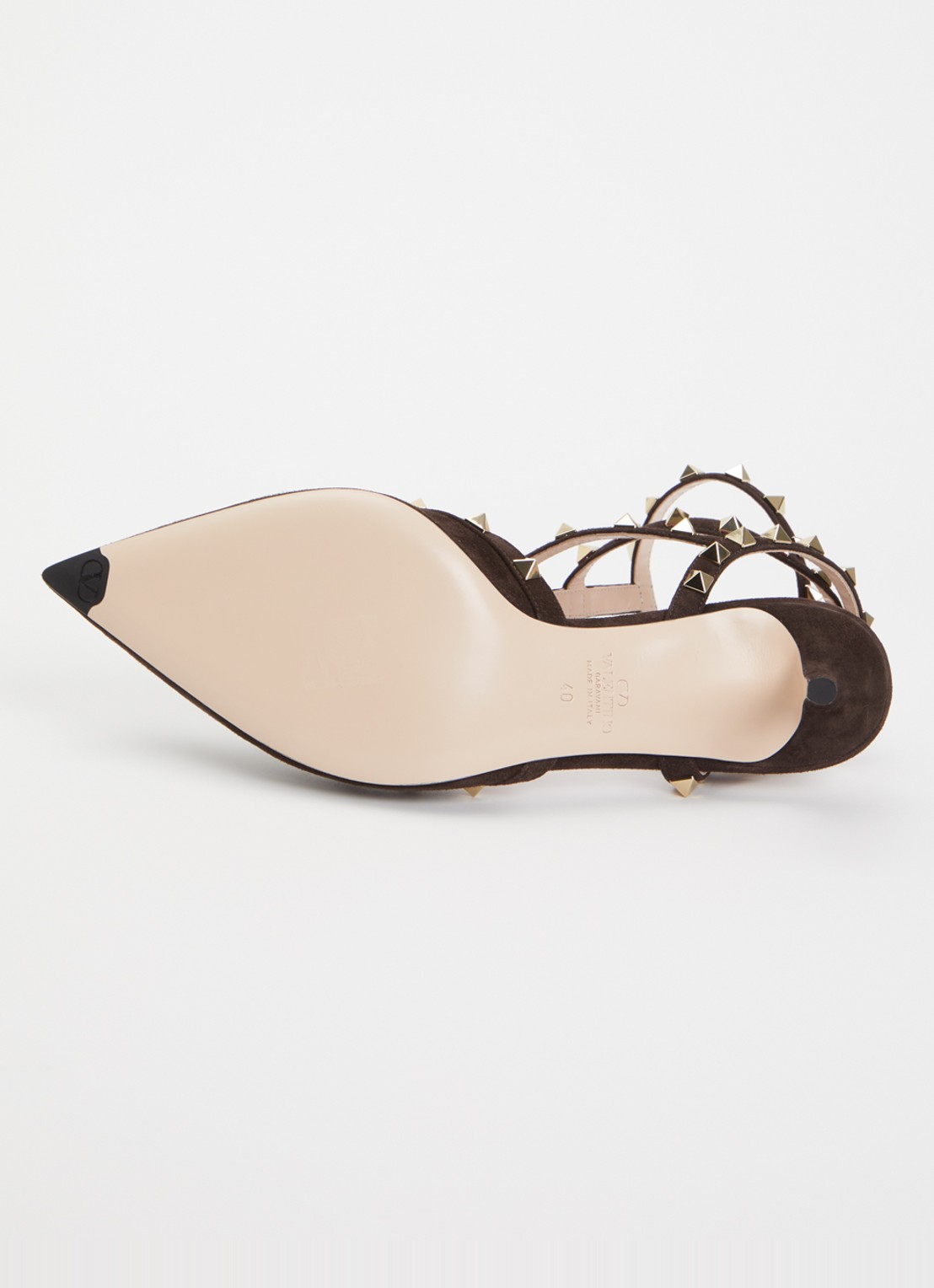 Valentino Garavani Rockstud pump van suède met studs - detail 3 donkerbruin