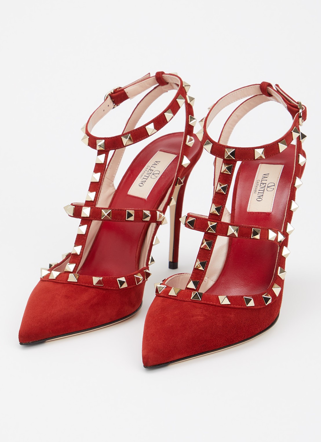 Valentino Garavani Rockstud pump van suède met studs - detail 2 rood