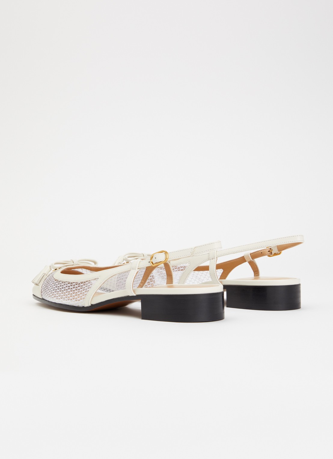 Valentino Garavani Valet Du Roi slingback van geitenleer met mesh details - achterkant 5 gebroken wit