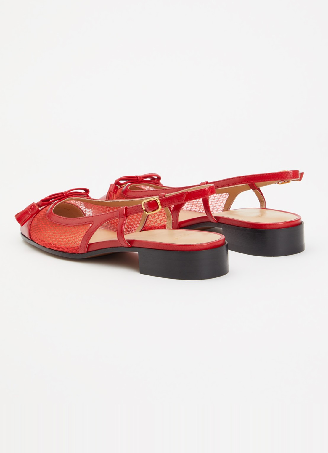Valentino Garavani Valet Du Roi slingback van geitenleer met mesh details - achterkant 6 rood