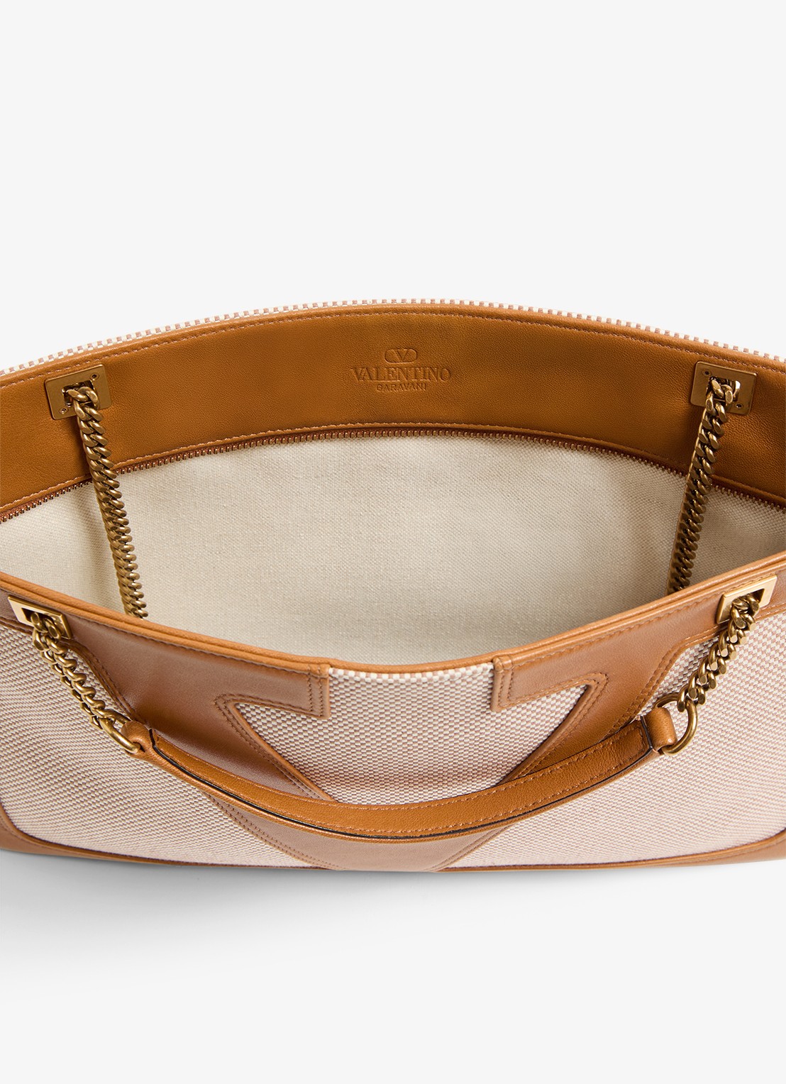 Valentino Garavani Viva Superstar Medium schoudertas van canvas met lamsleren details - detail 6 camel