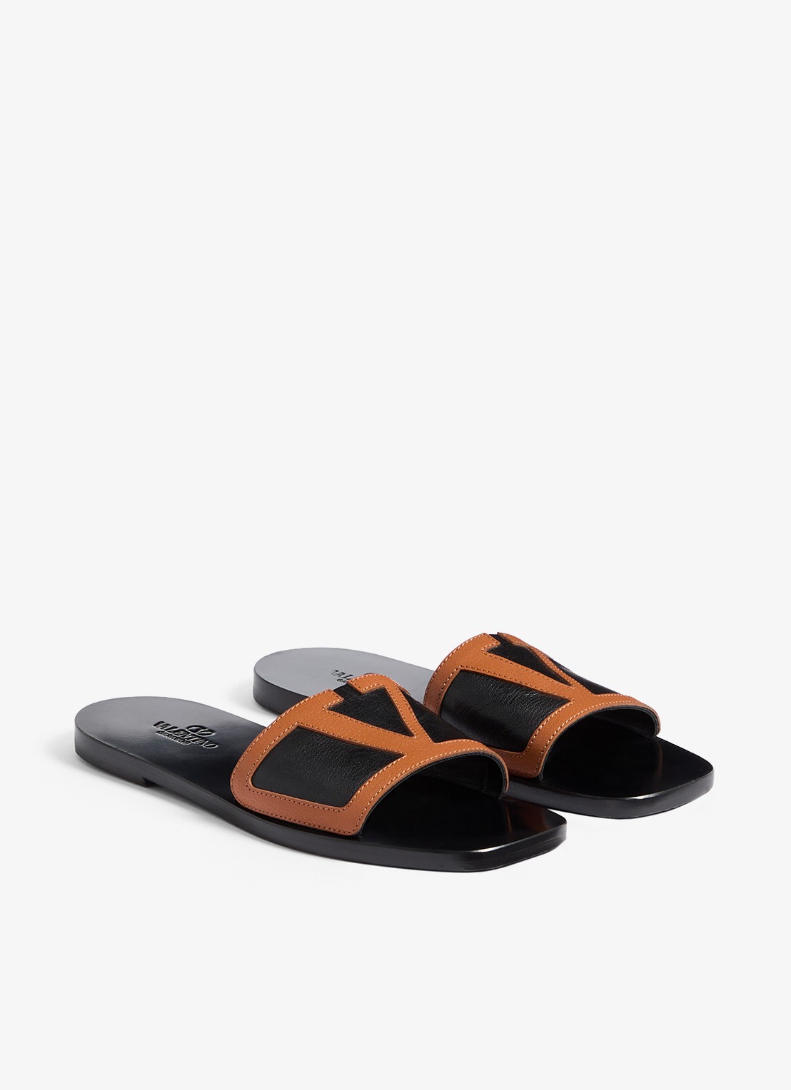 Valentino Garavani Viva Superstar slipper van geitenleer  - detail 3 zwart