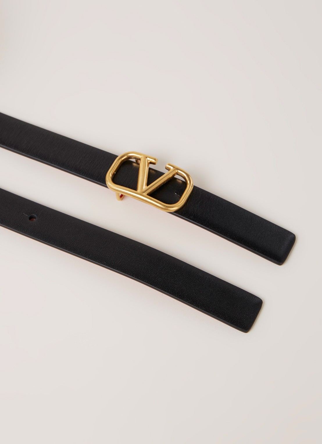 Valentino Garavani Vlogo riem van kalfsleer - detail 3 zwart