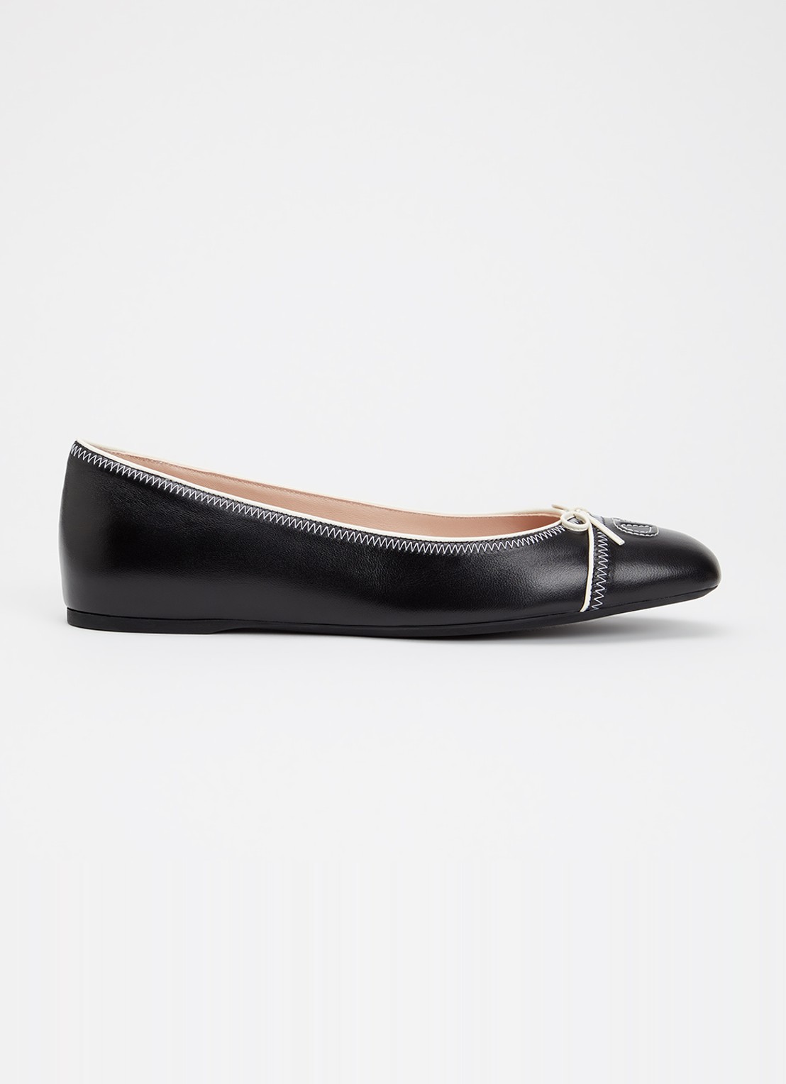 Valentino Garavani VLogo Signature ballerina van kalfsleer met strikdetail - voorkant zwart
