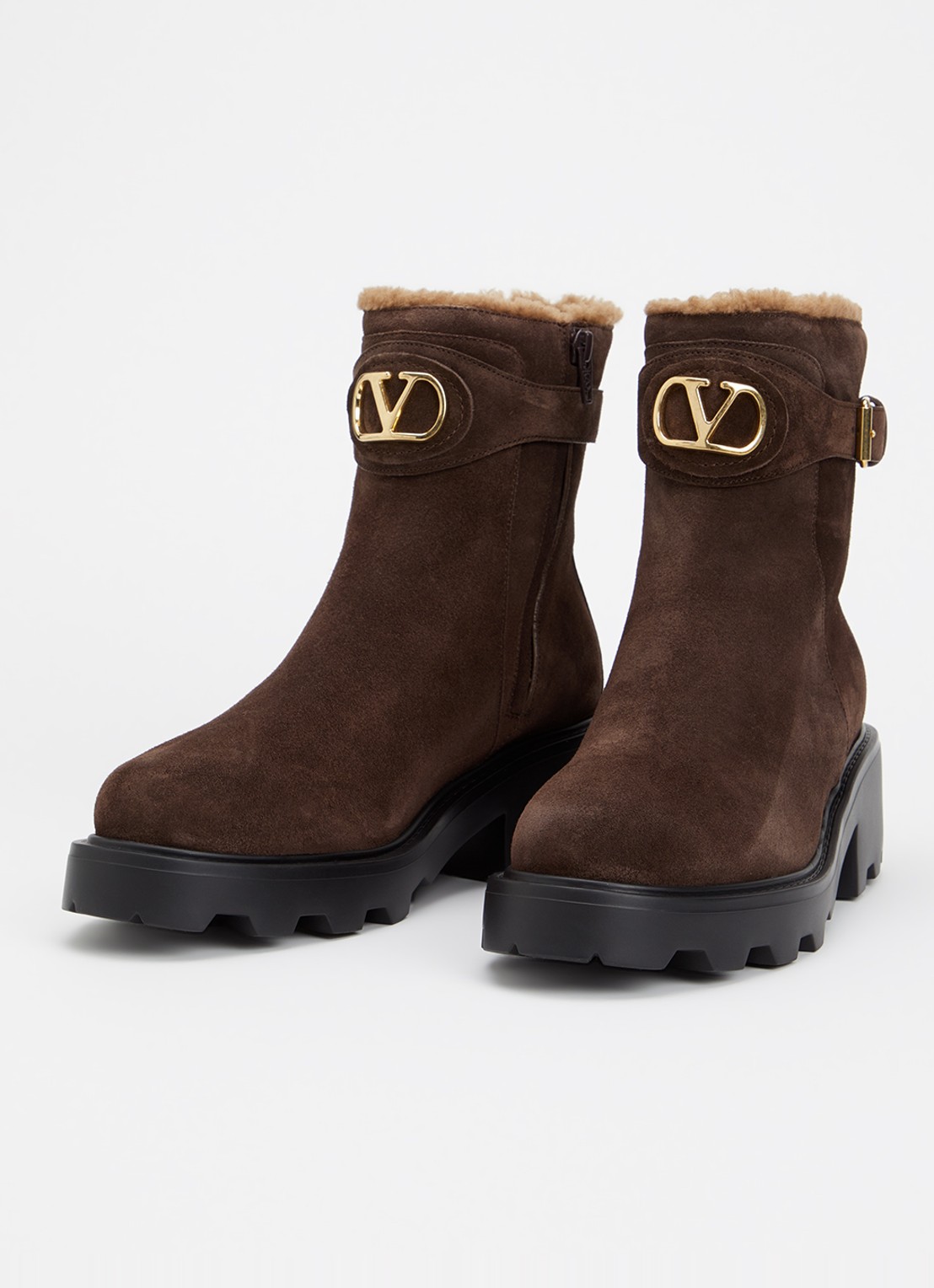 Valentino Garavani VLogo Signature enkellaarsje van kalfssuède - detail donkerbruin