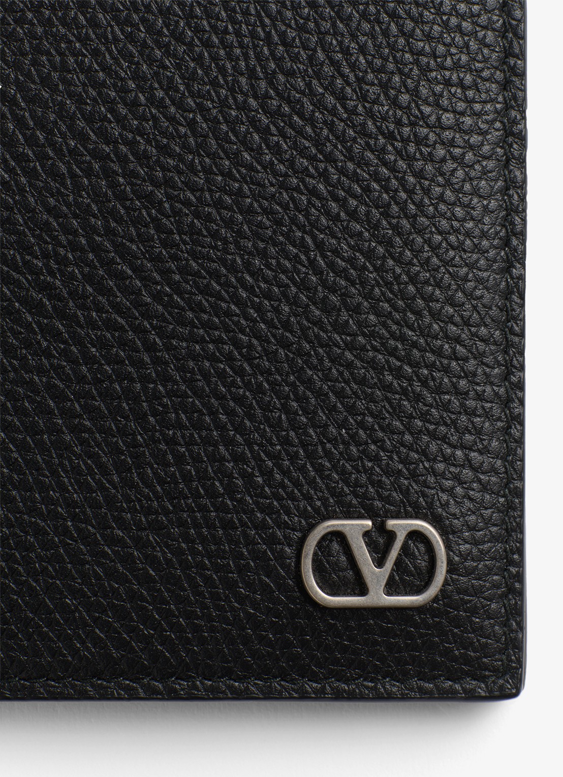 Valentino Garavani VLogo Signature portemonnee van kalfsleer - detail 2 zwart