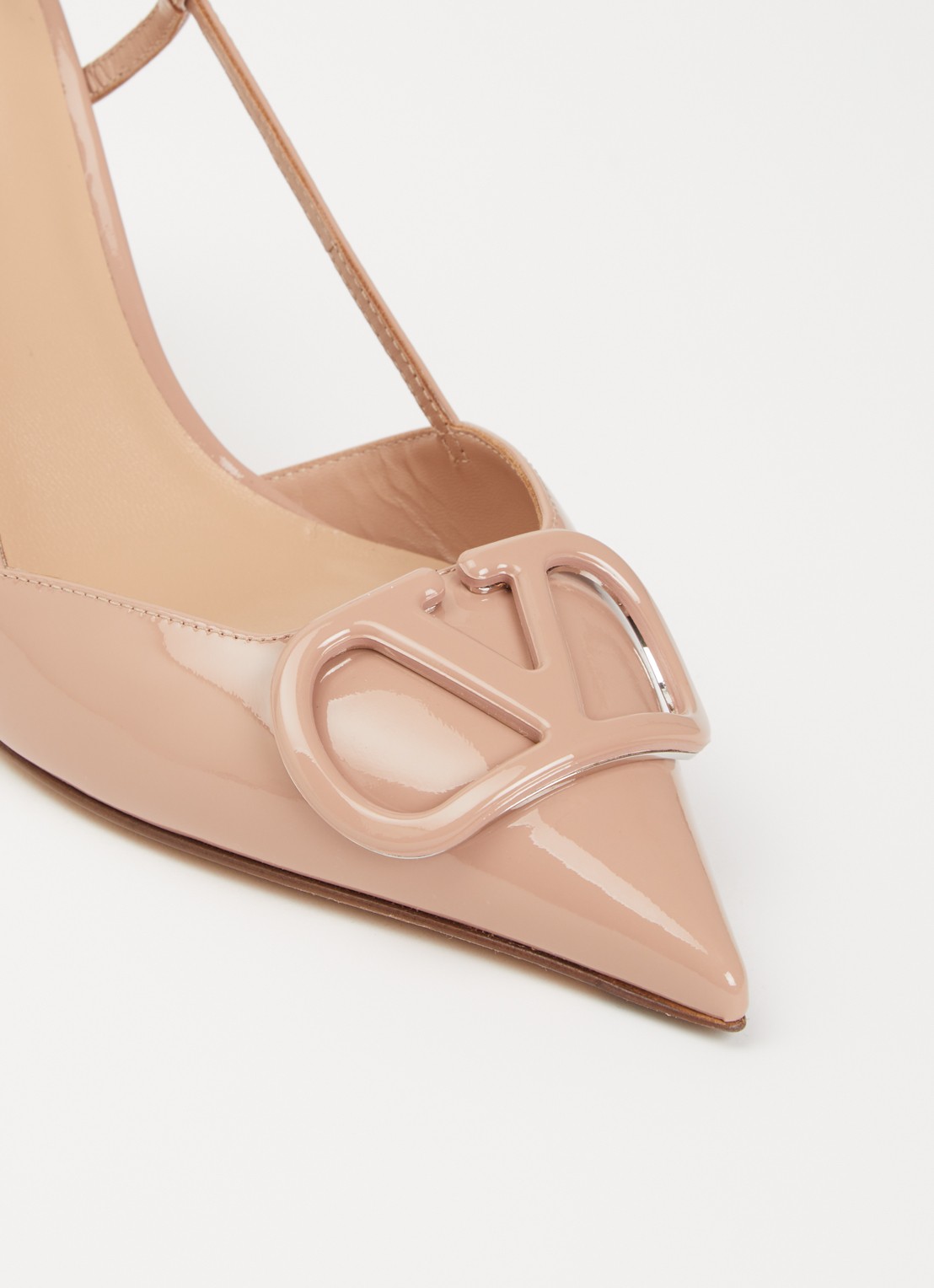 Valentino Garavani VLogo Signature slingback van lakleer - detail 6 lichtroze