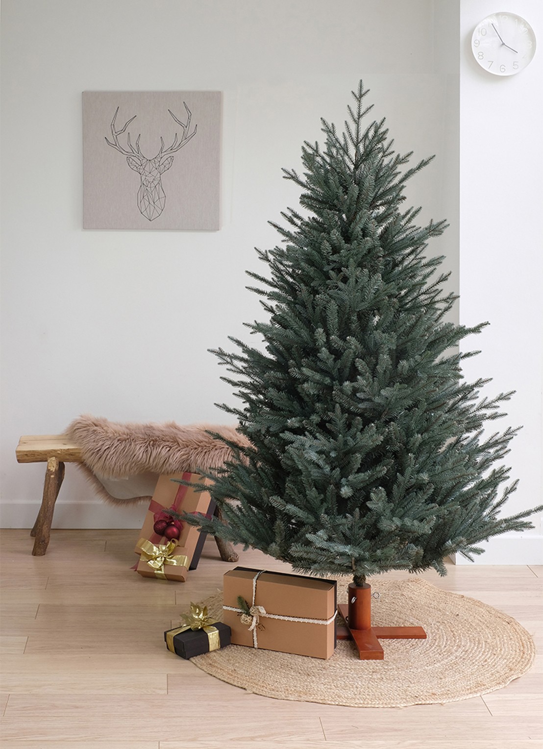 Van Der Gucht Arkansas Frosted kunstkerstboom 183 cm - achterkant blauw