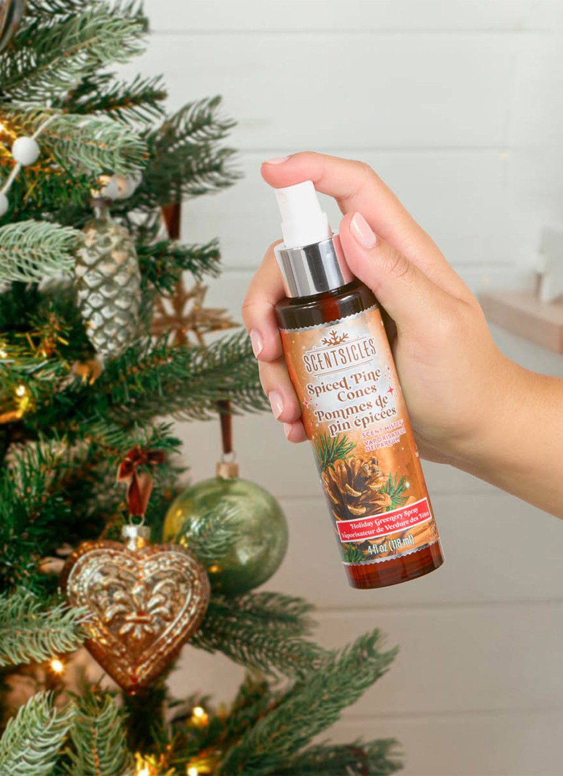 Van Der Gucht Spiced Pine Cones huisparfum - geurspray - voorkant 4 oranje