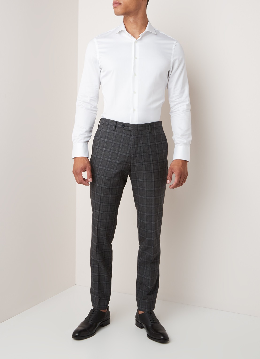 Van Gils Edar slim fit overhemd met wide spread-kraag - voorkant 2 wit