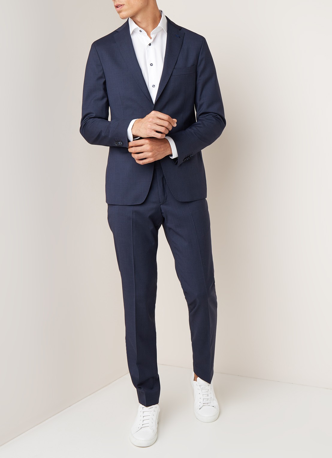 Van Gils Elray Welt tailored fit pak van scheerwol met micro pied-de-poule desisn - voorkant 8 blauw