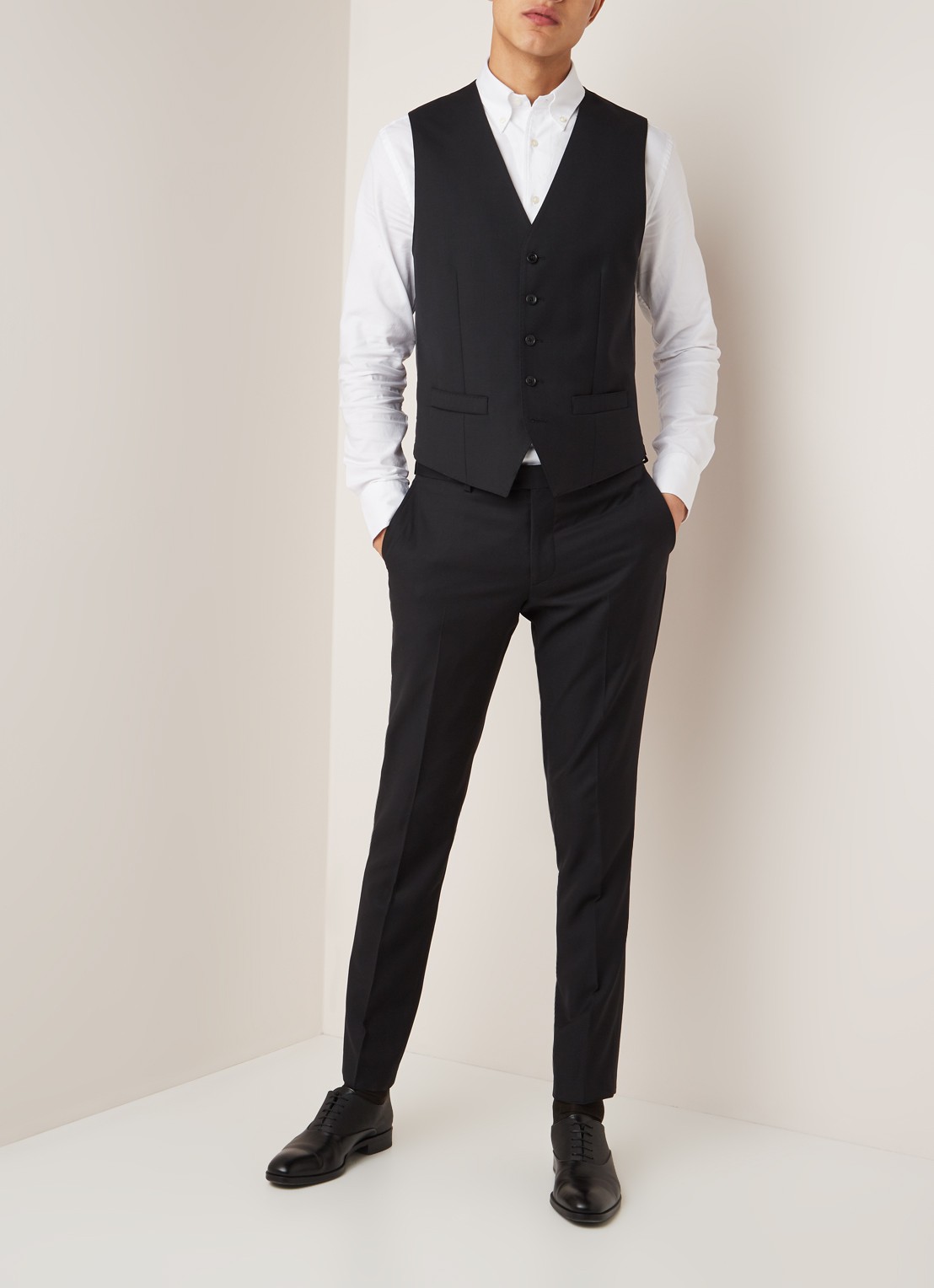 Van Gils Evion slim fit gilet in wolblend - voorkant 5 zwart