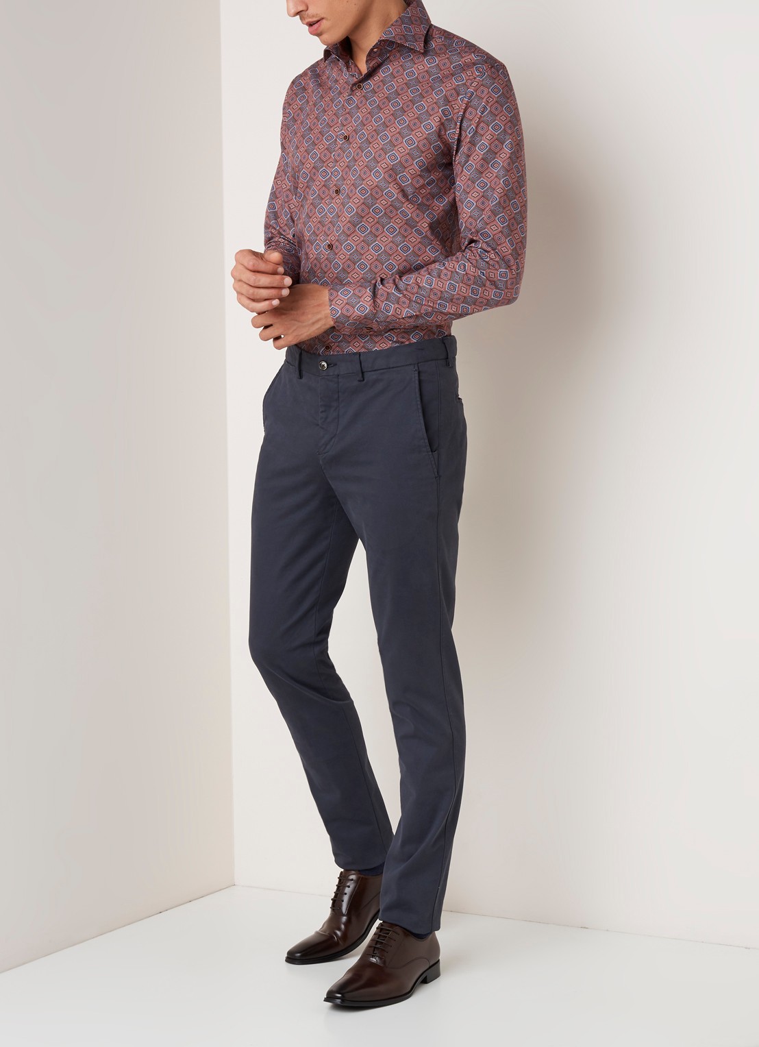Van Gils Exan slim fit overhemd met retro dessin - voorkant 4 steenrood