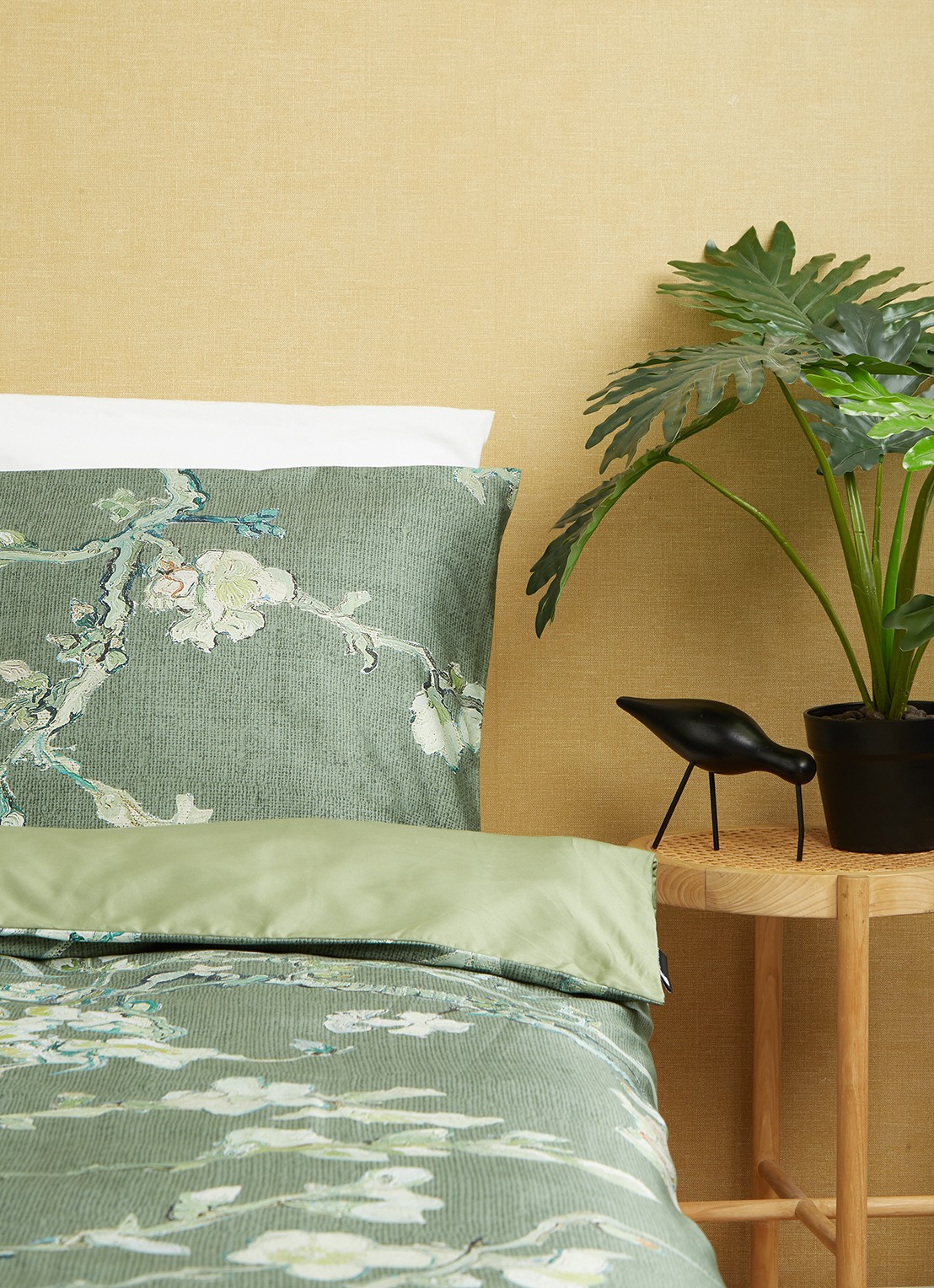 Van Gogh Museum Almond Blossom dekbedovertrekset van katoensatijn 220TC - inclusief kussenslopen - voorkant 5 groen