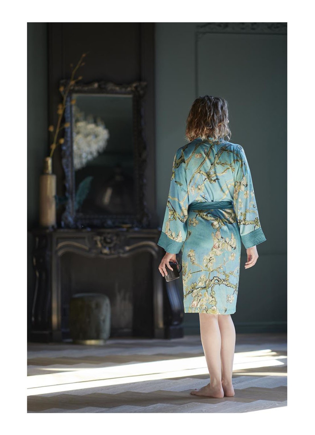 Van Gogh Museum Almond Blossom kimono met bloemenprint - detail 4 blauw