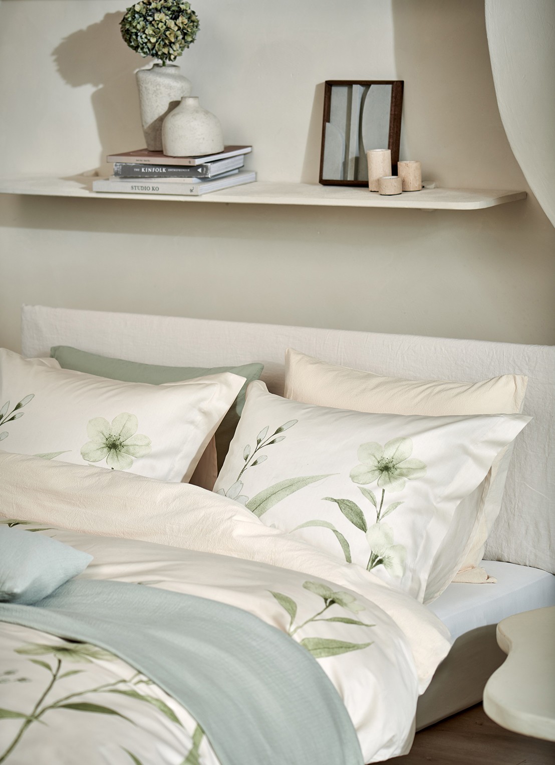 Vandyck Greenmark dekbedovertrekset van katoensatijn 200TC - inclusief kussenslopen - voorkant 5 beige