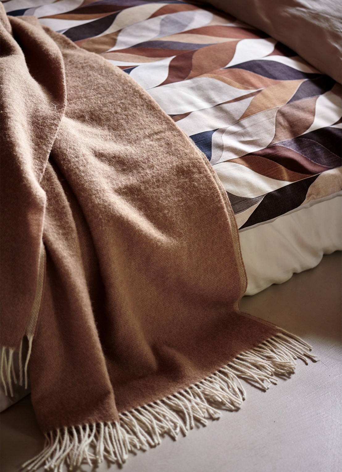 Vandyck Home Bellavita plaid van lamswol - achterkant beige