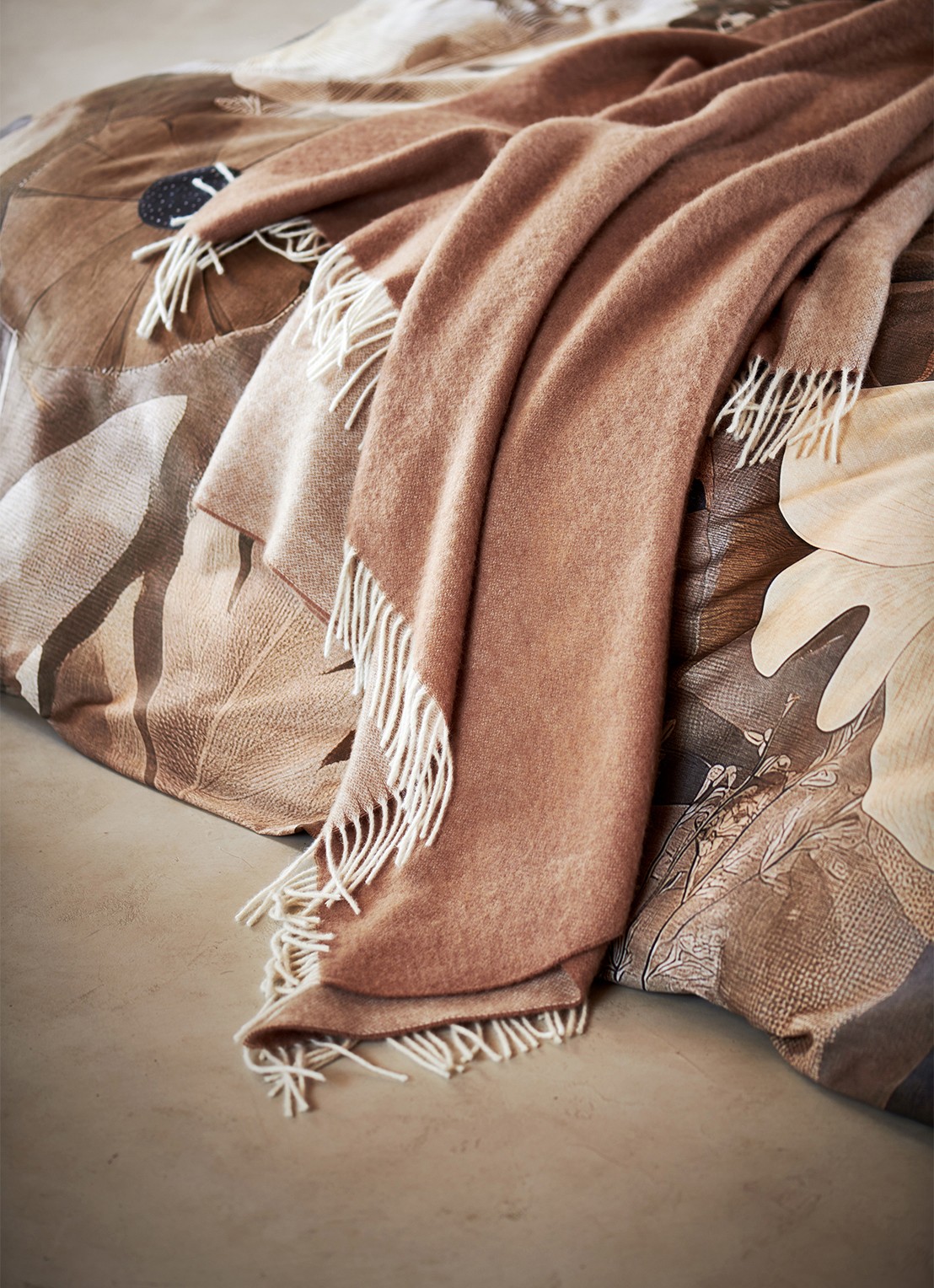 Vandyck Home Bellavita plaid van lamswol - voorkant 3 beige