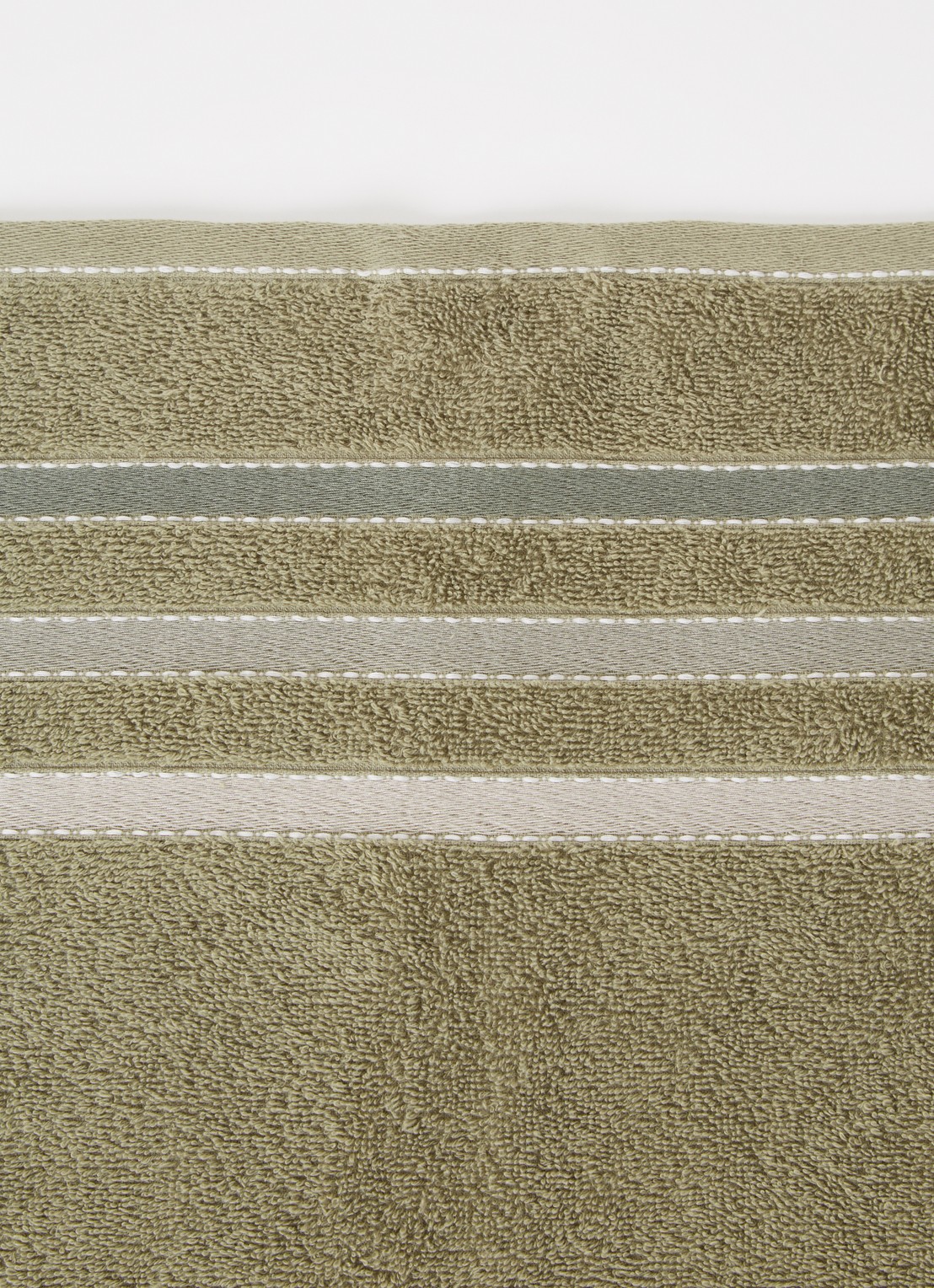 Vandyck Prestige Lines badhanddoek - 50 gr/m2 - 60 x 110 cm  - detail legergroen