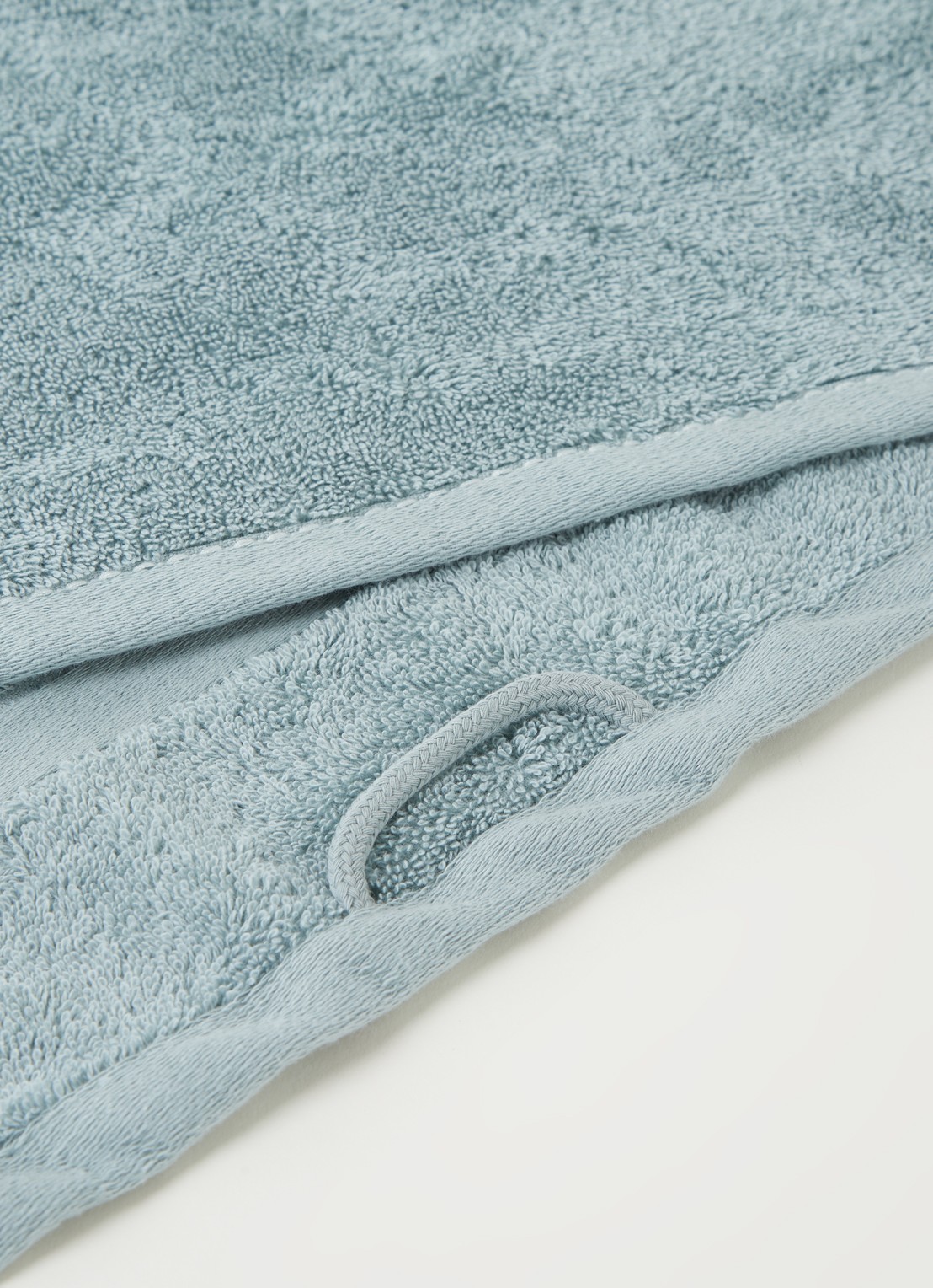 Vandyck Prestige Lines badlaken - 500gr/m2 - 70 x 140 cm  - detail lindegroen