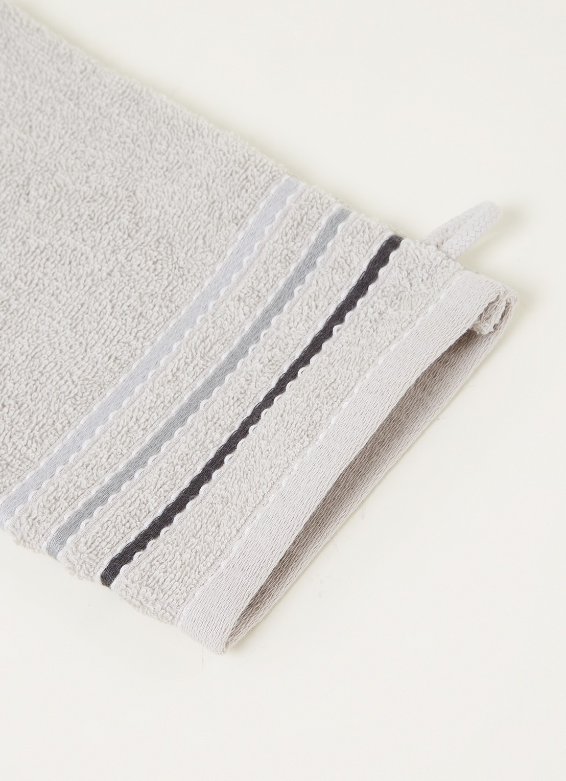 Vandyck Prestige Lines washand - 500 gr/m2 - 16 x 22 cm - detail lichtgrijs