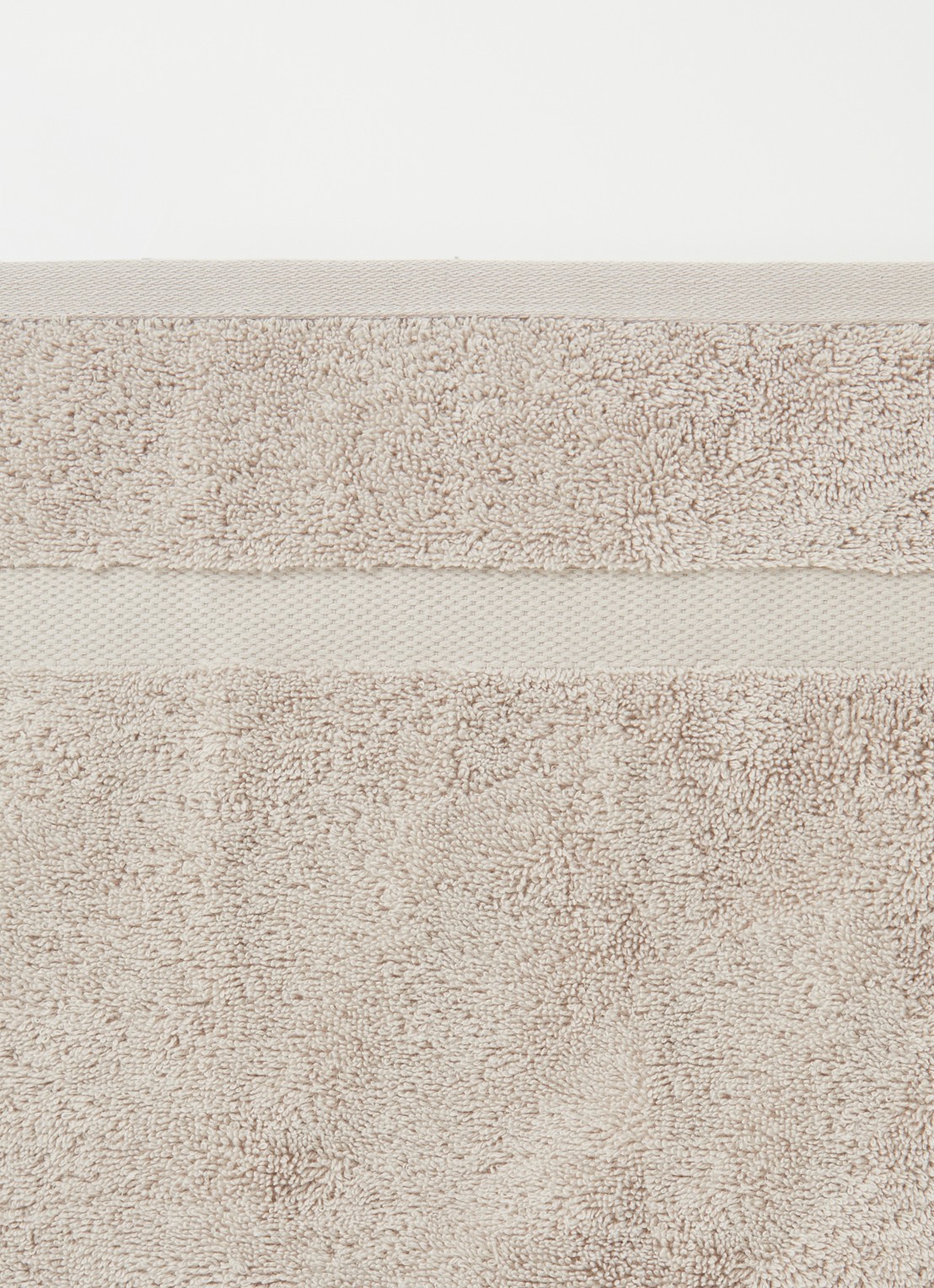 Vandyck Ranger badhanddoek - 650 gr/m2 - 55 x 100 cm - detail lichtgrijs