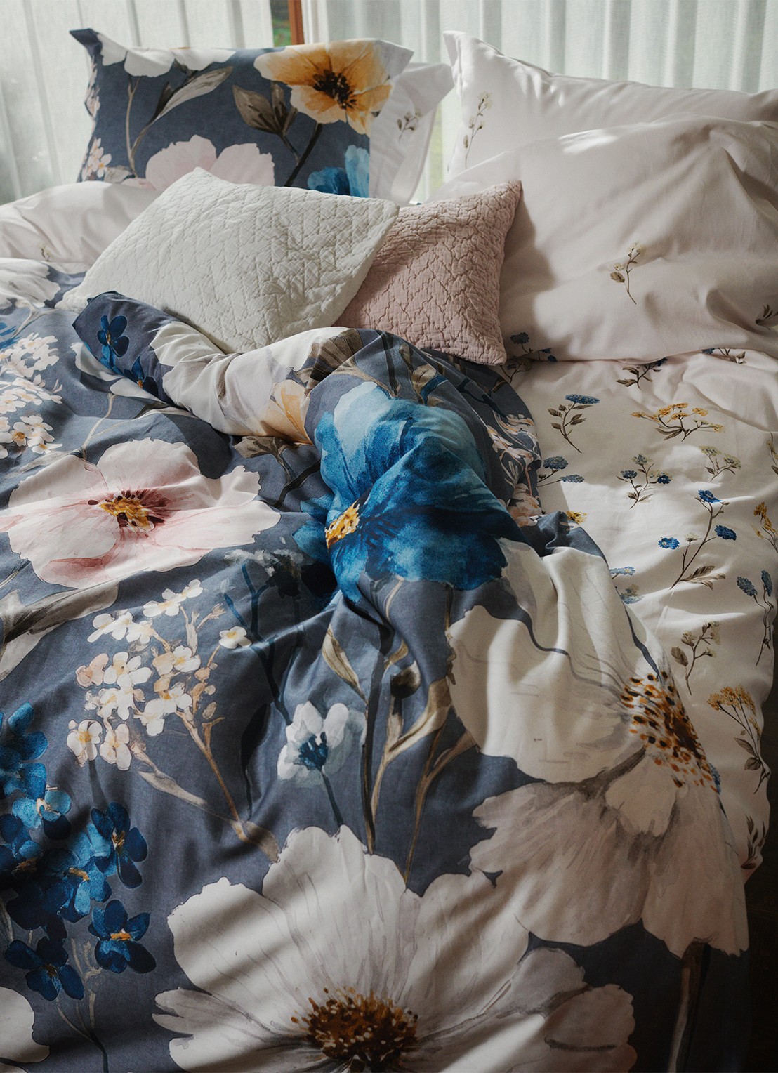 Vandyck Valea Bloom dekbedovertrekset - inclusief kussenslopen - voorkant 2 blauw