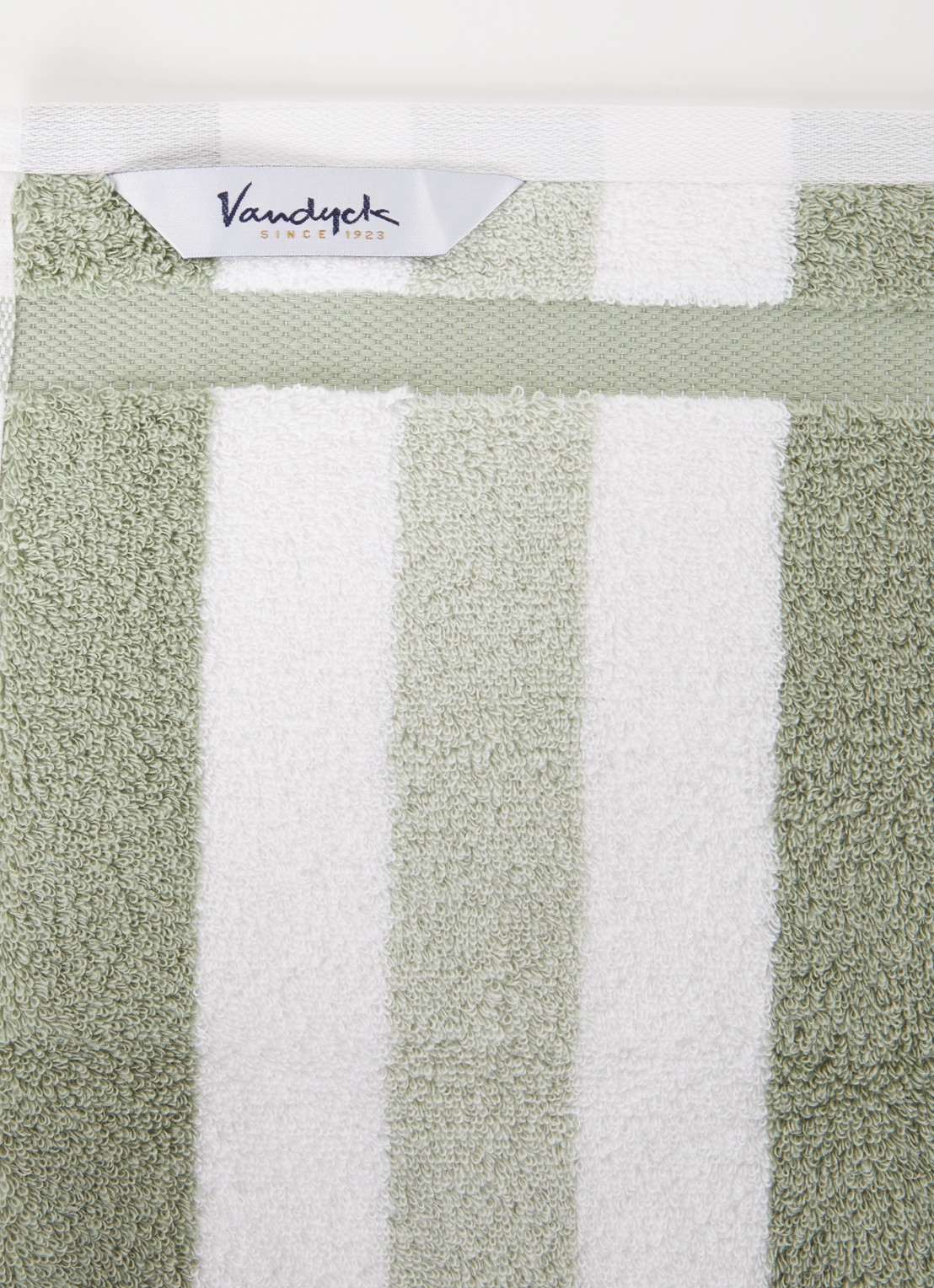 Vandyck Vancouver gastendoek - 650 gr/m2 - 40 x 60 cm - detail 3 lindegroen
