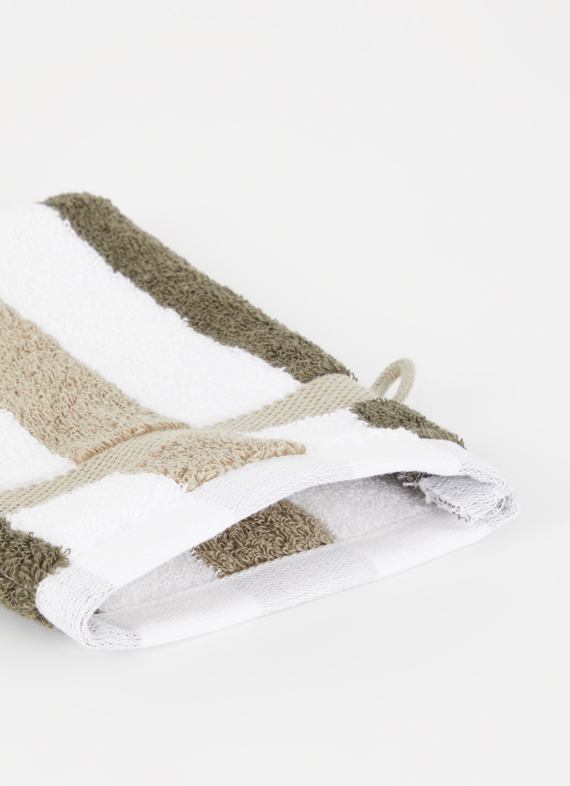 Vandyck Vancouver washand - 650 gr/m2 - 16 x 22 cm  - detail 2 bronsgroen