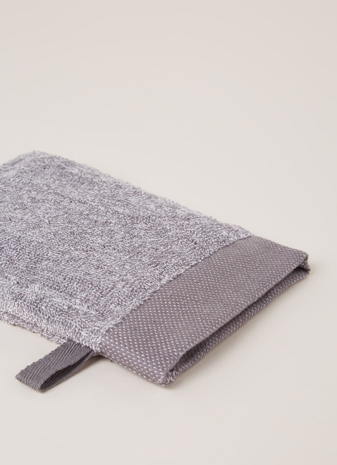 Vandyck Washand - 550 gr/m2 - 16 x 21 cm - detail middengrijs