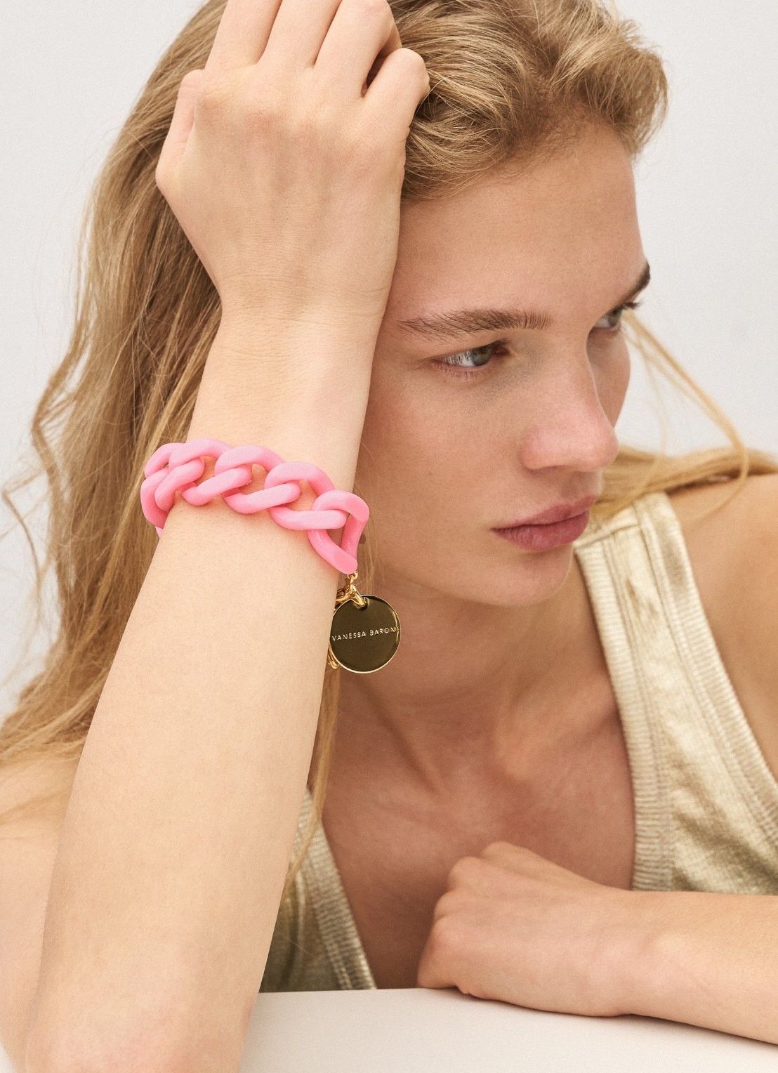 Vanessa Baroni Flat Chain armband - voorkant 2 roze