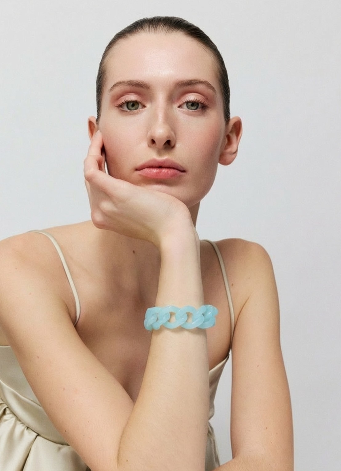 Vanessa Baroni Flat Chain armband - voorkant 2 opaline blue