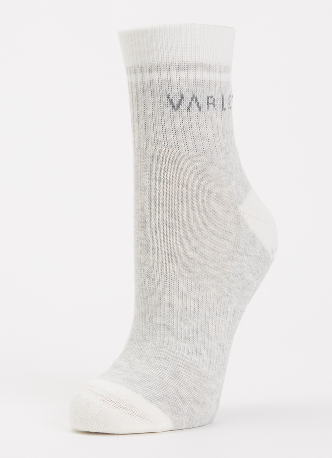 Varley Grayson Half Crew Grip sokken met logo - voorkant 2 grijsmele