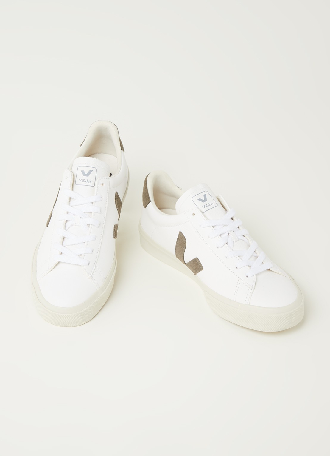 Veja Campo sneaker van leer met suède details - detail bronsgroen