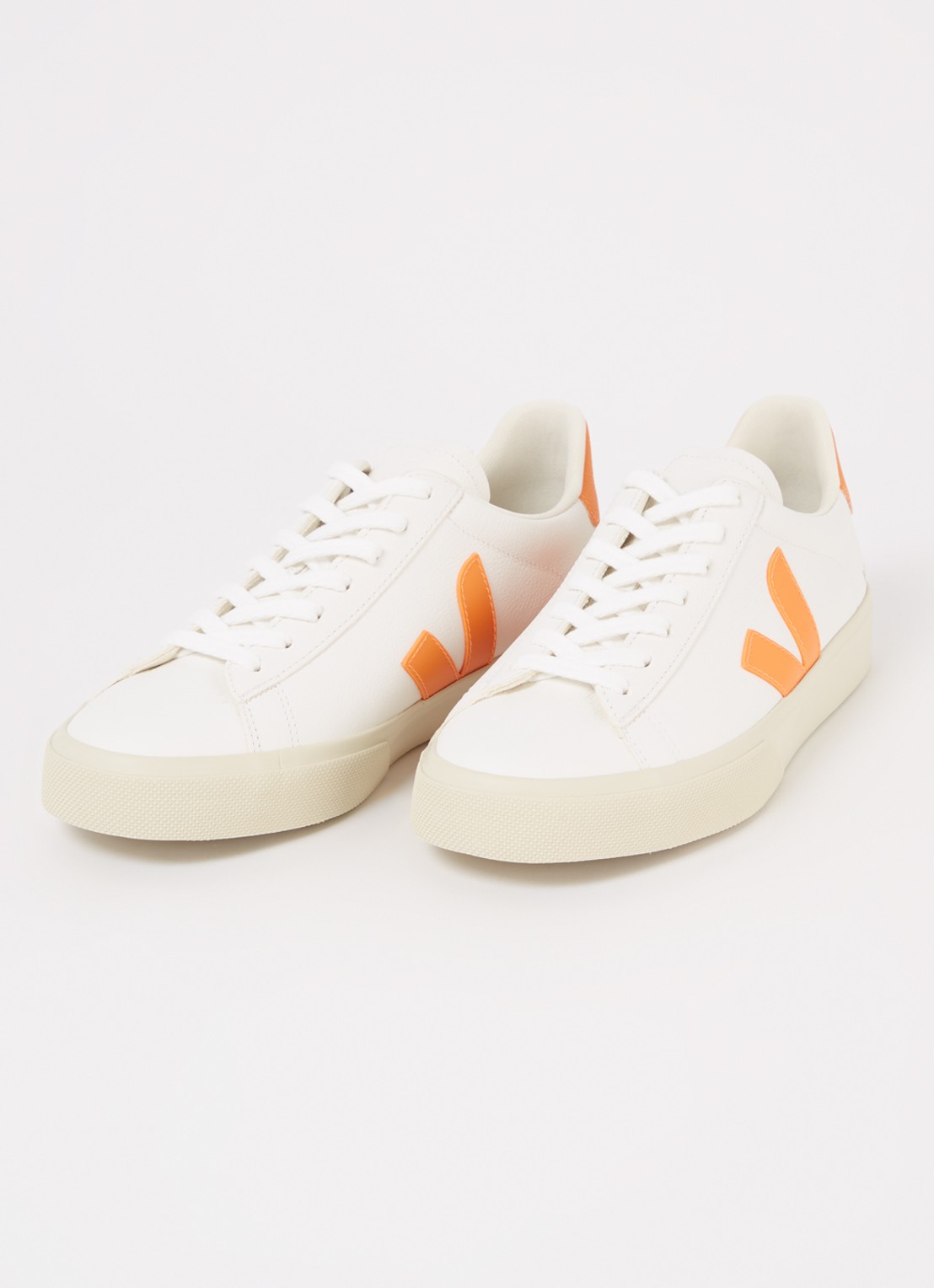 Veja Campo sneaker van leer - detail 2 oranje