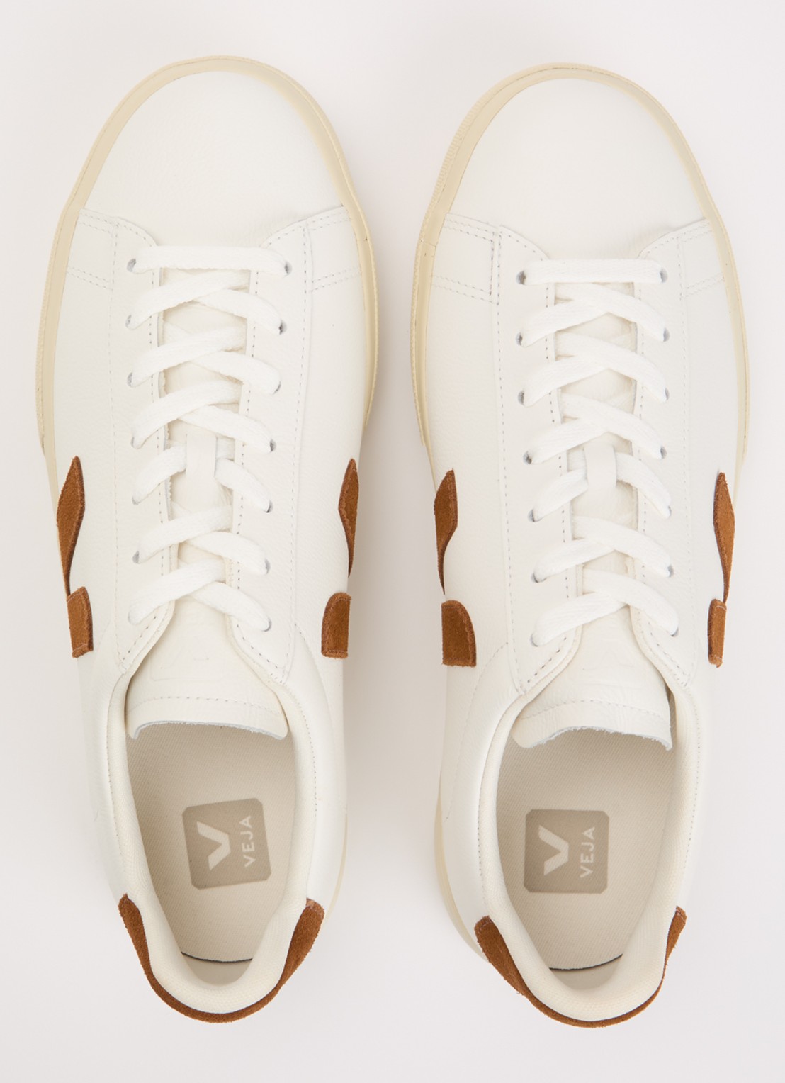 Veja Campo sneaker van leer - detail 2 wit