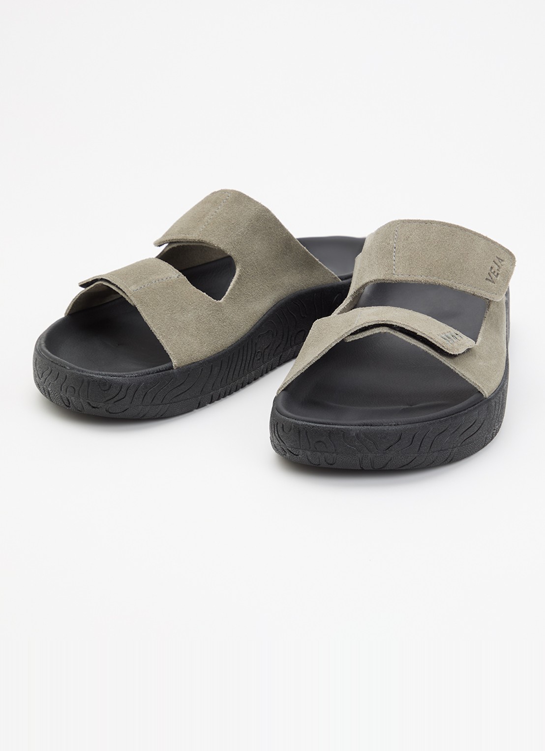 Veja Etna slipper van suède - detail 3 olijfgroen