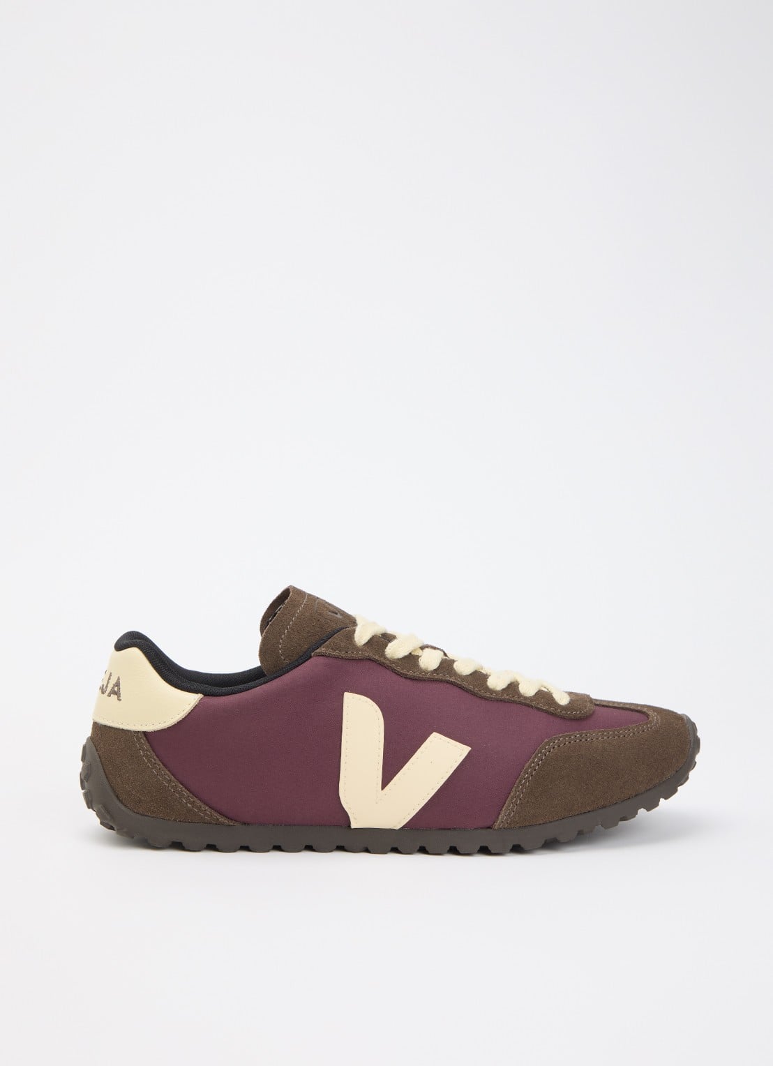 Veja GT sneaker van mesh met suède details - voorkant paars