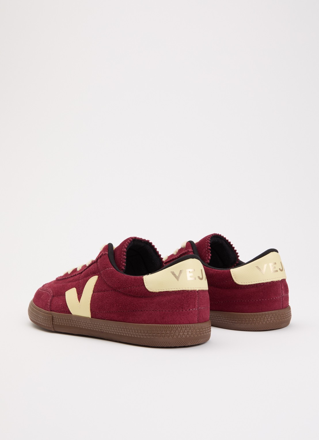 Veja Panenka sneaker van suède - achterkant bordeauxrood