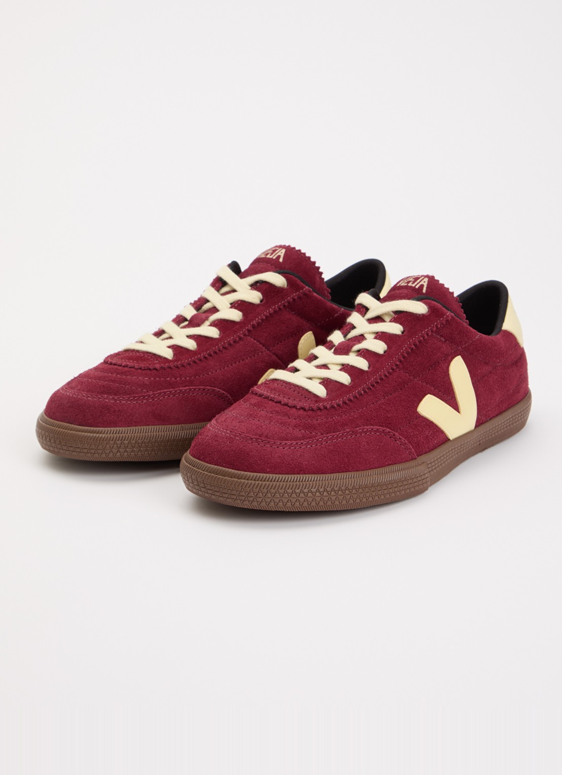 Veja Panenka sneaker van suède - detail 3 bordeauxrood