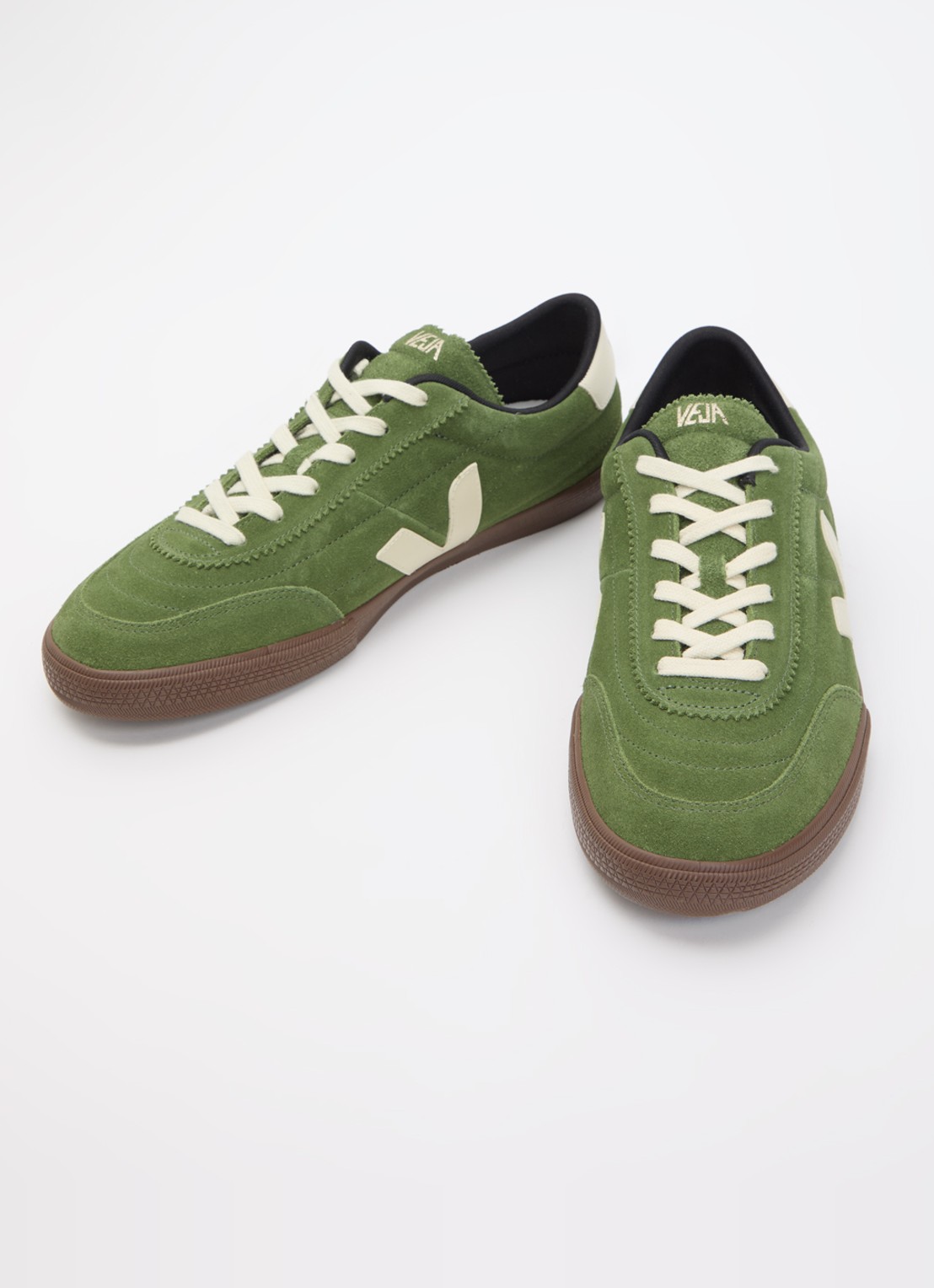 Veja Panenka sneaker van suède - detail groen