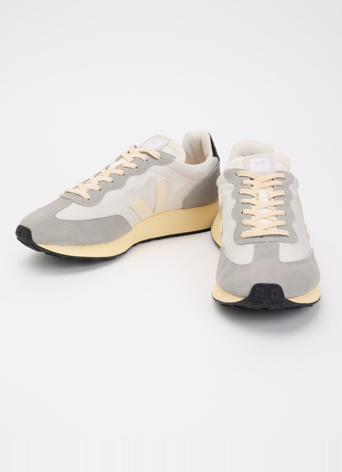 Veja Rio Branco II sneaker van mesh met suède details - detail 2 lichtgrijs