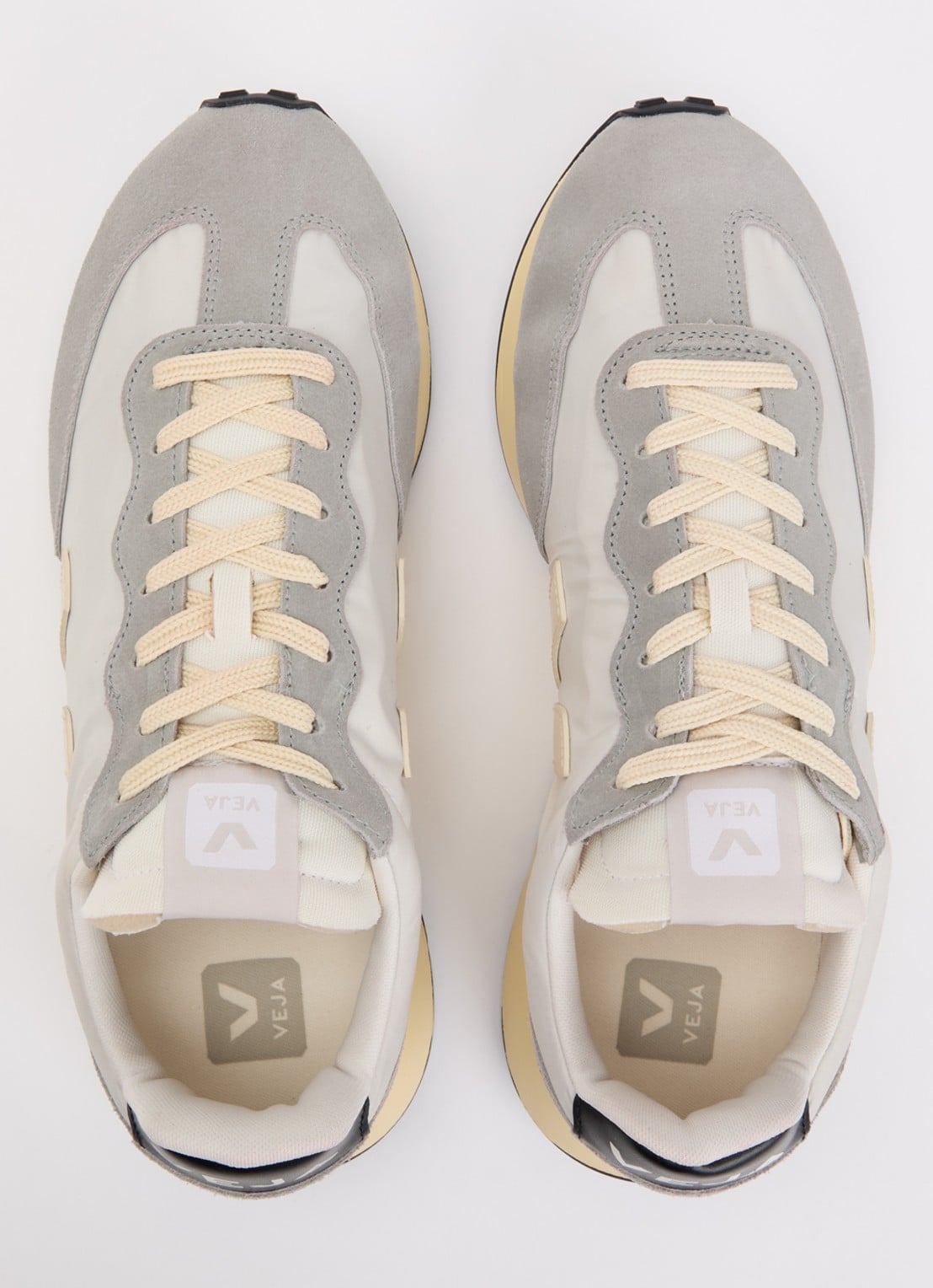 Veja Rio Branco II sneaker van mesh met suède details - detail 3 lichtgrijs