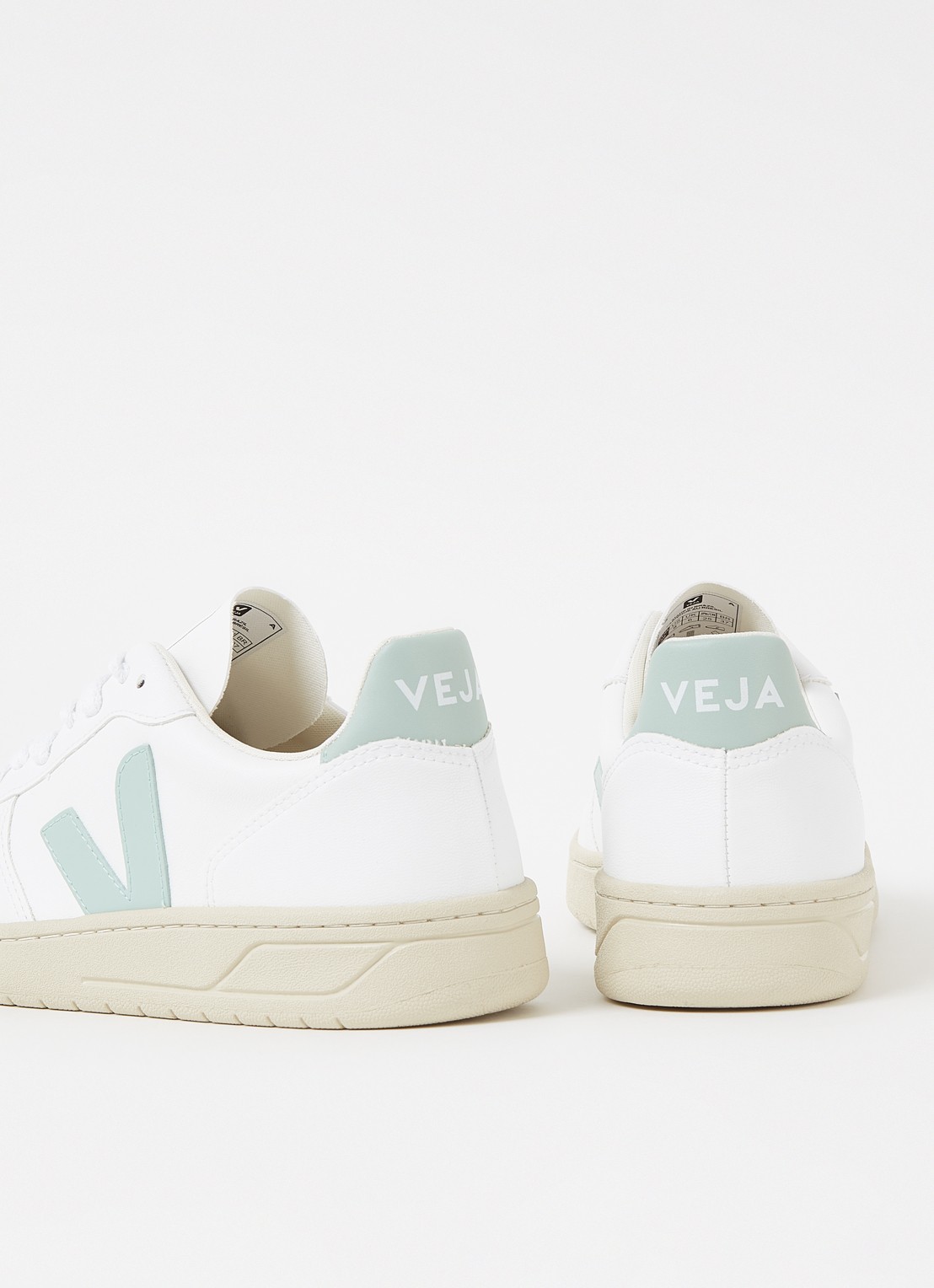 Veja V-10 sneaker met suède details - detail 3 lindegroen